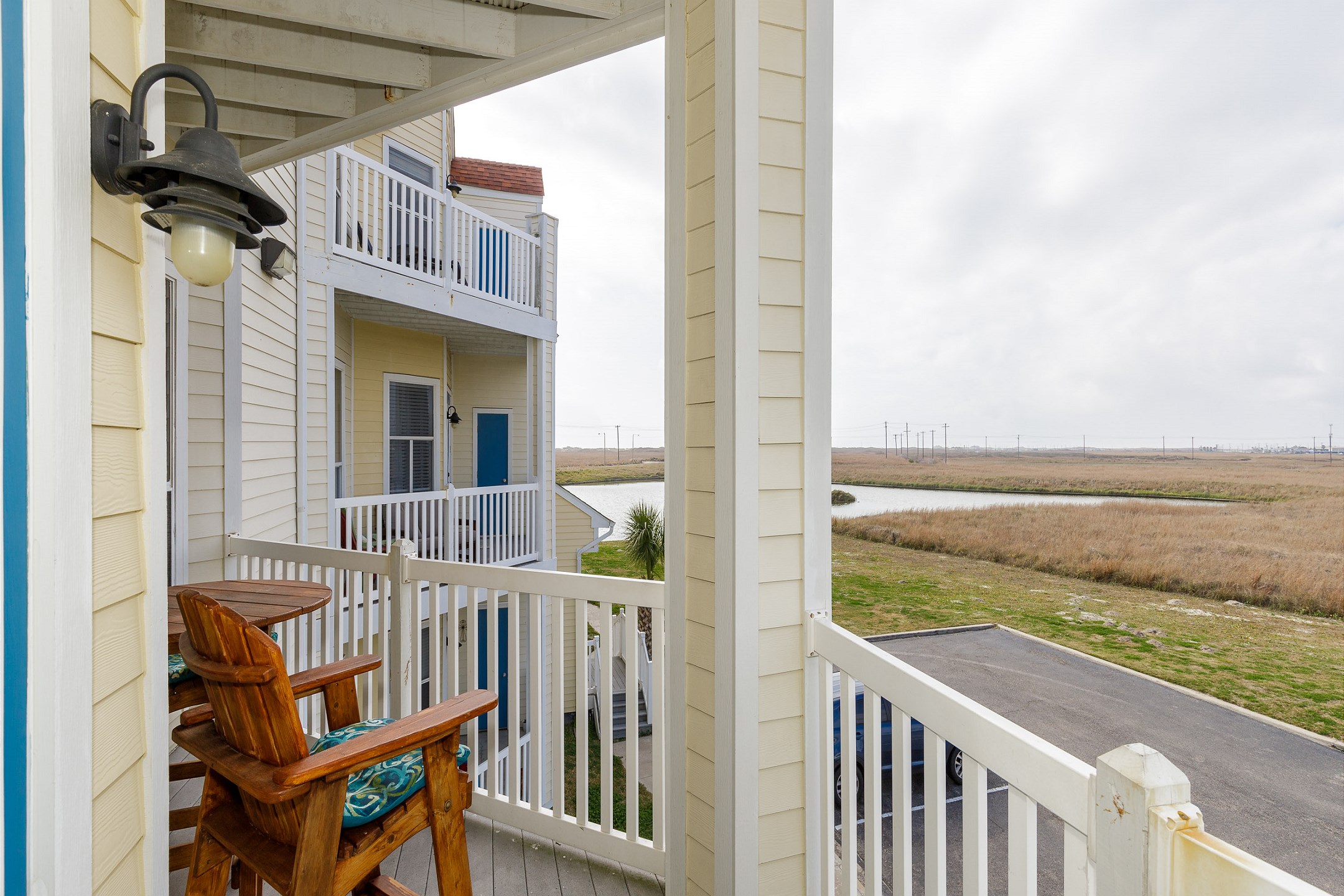 Great balcony space to enjoy your morning cup of coffee