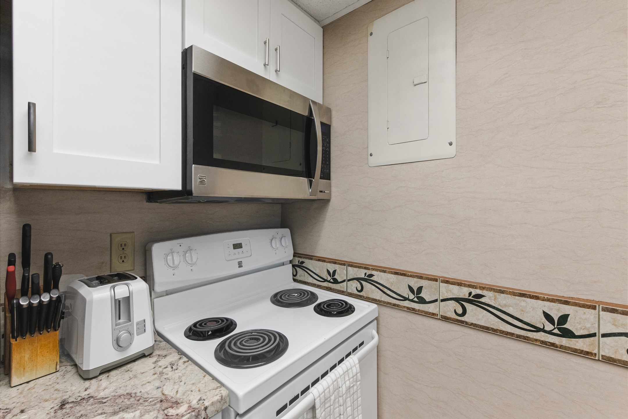 Newly updated kitchen area with 12-cup coffee maker 