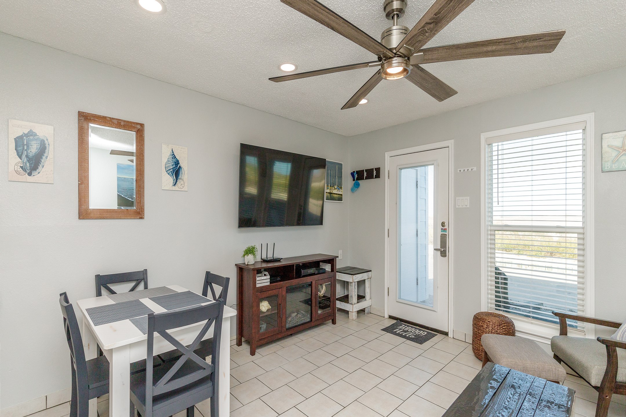 A cozy spot to relax after beach days with your pet