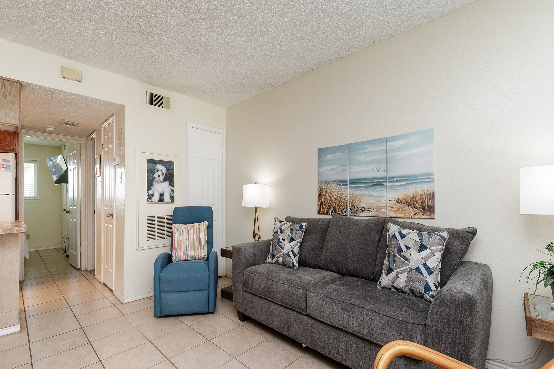 Cozy living area with queen size sleeper sofa