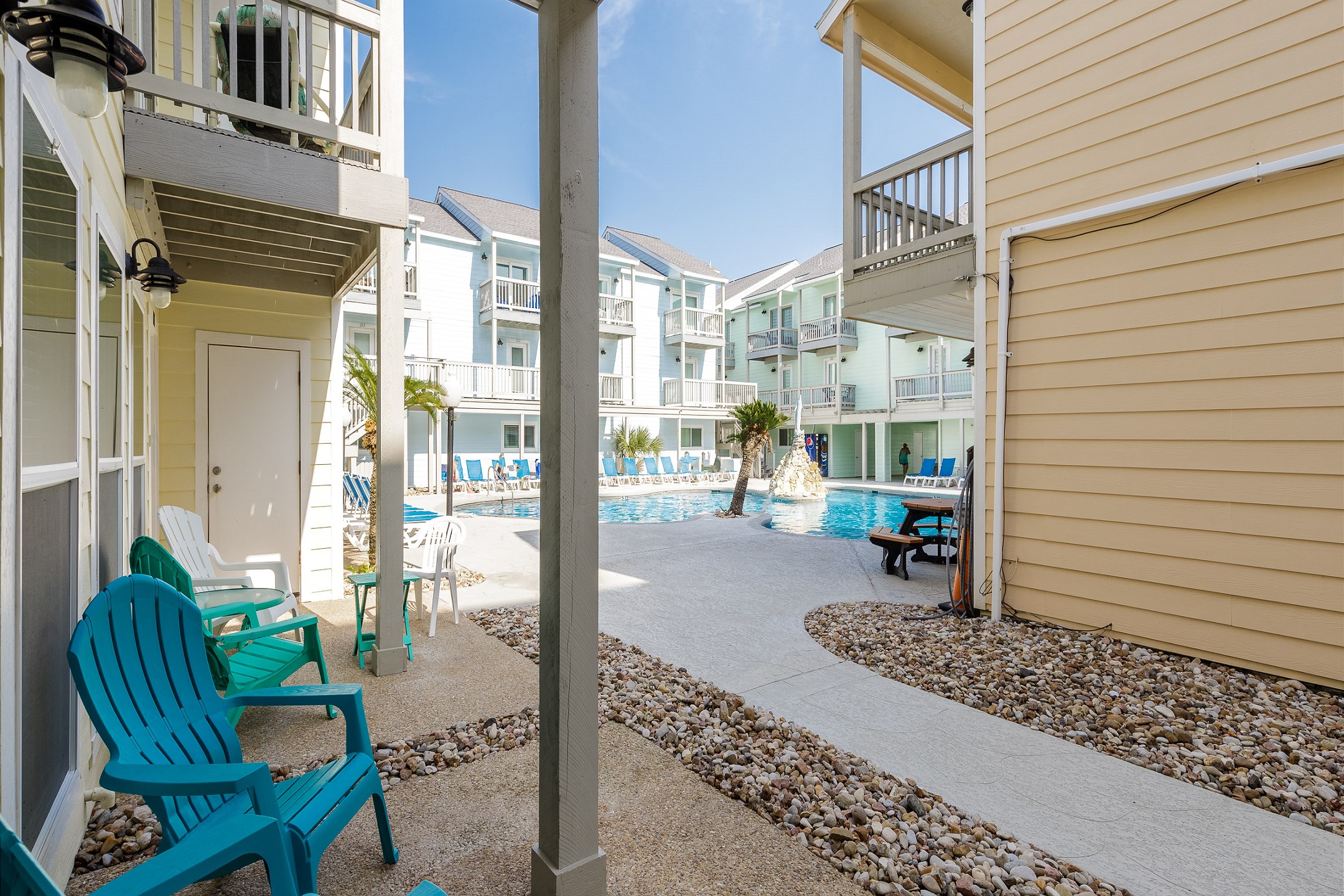 Private patio to enjoy the pool views and Texas breeze