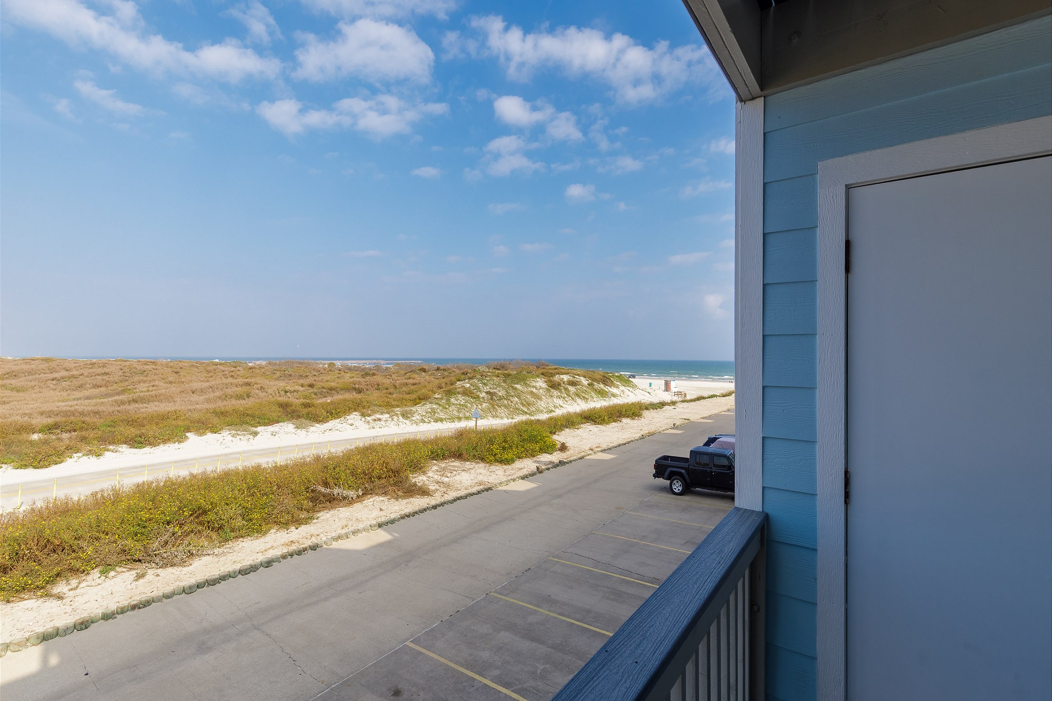 Featured Property El Constante 225