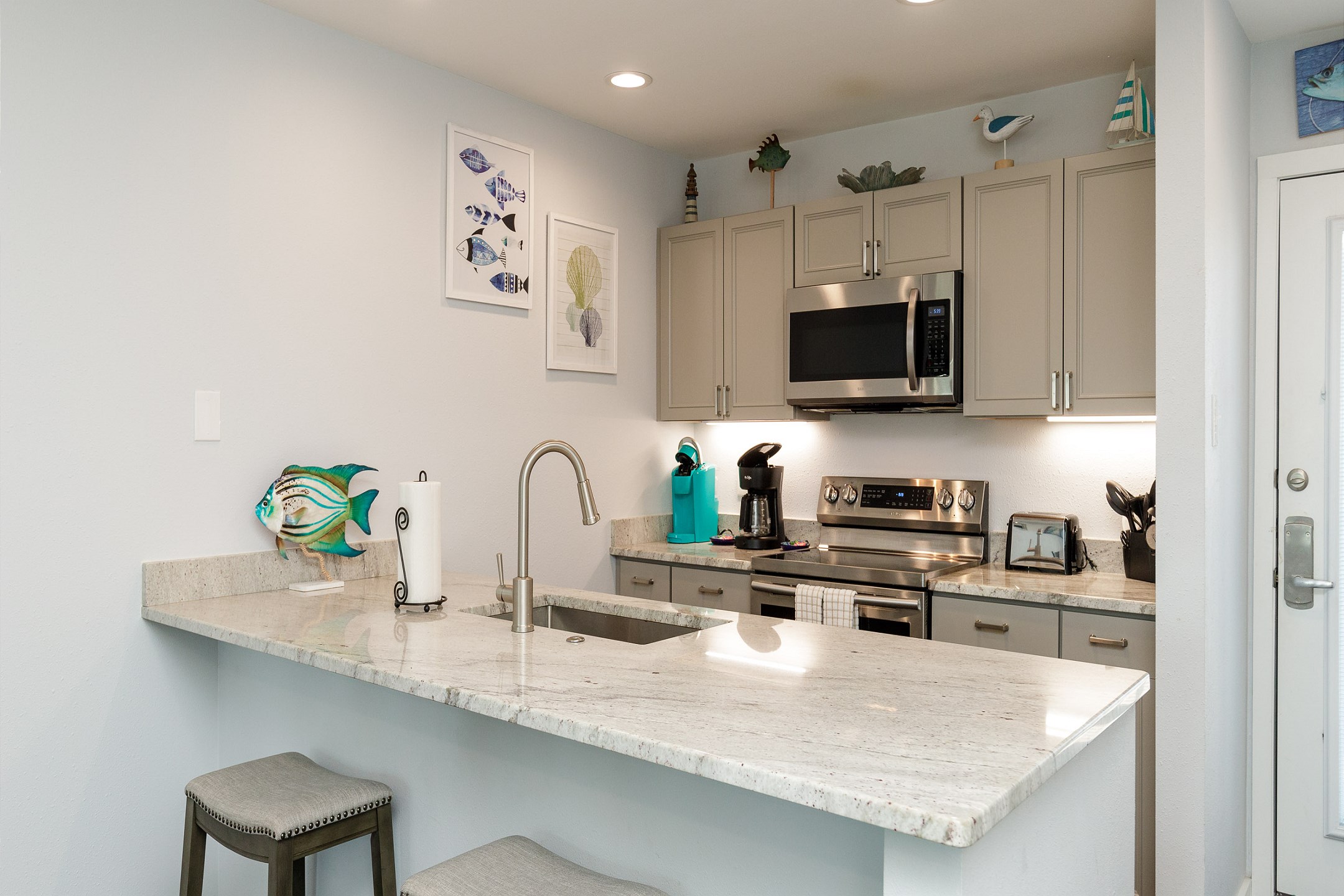 Stylish space that maximizes efficiency without compromising on modern amenities