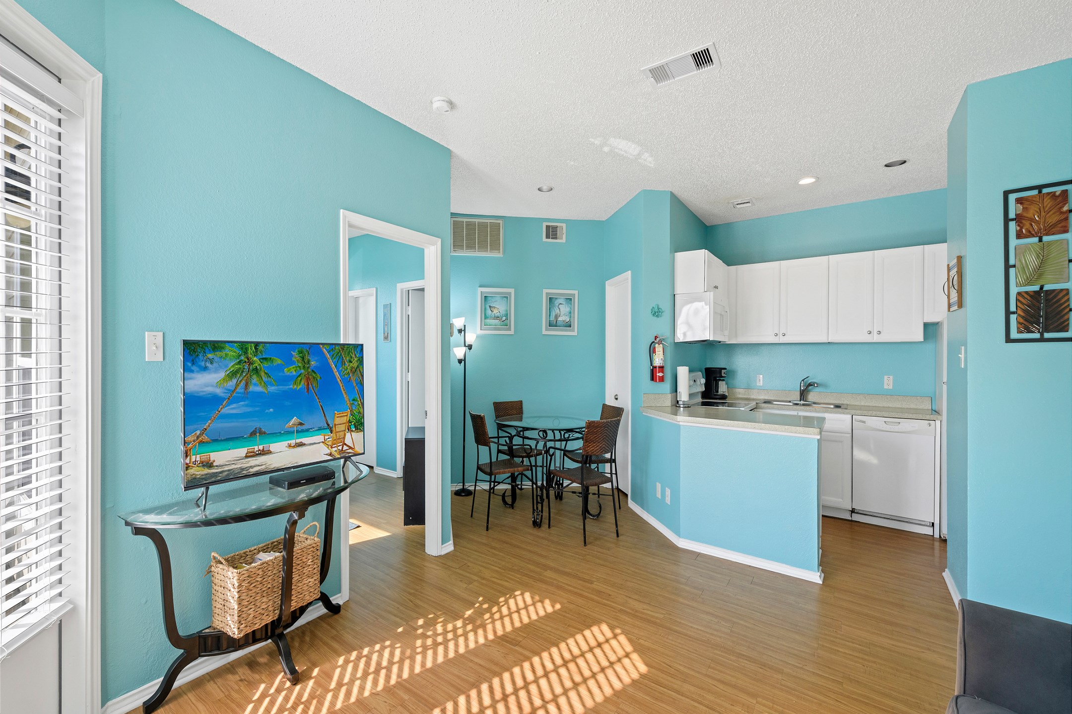 Open concept living, kitchen, and dining area