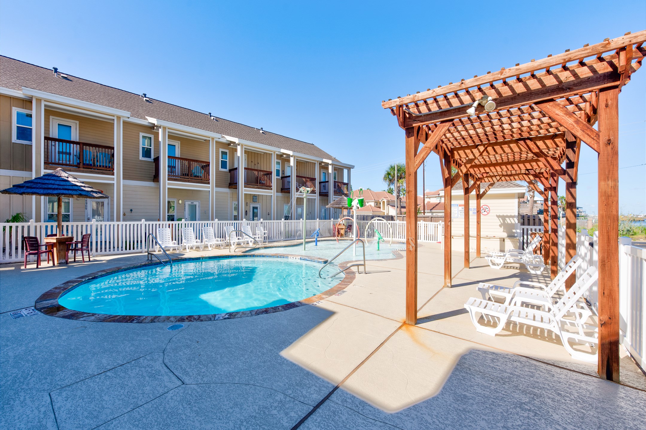 Village by the Beach P907K 3