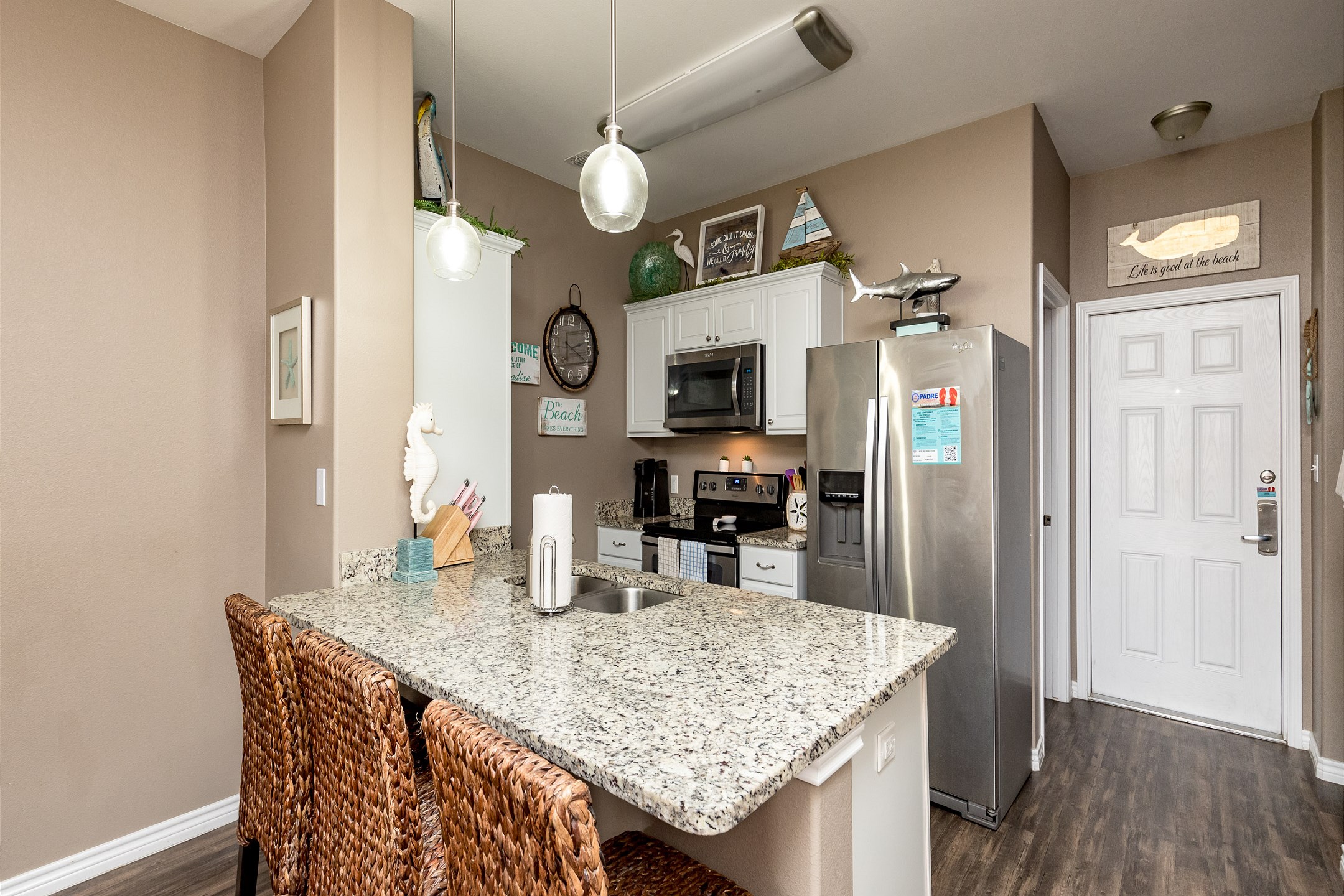 Well-equipped kitchen