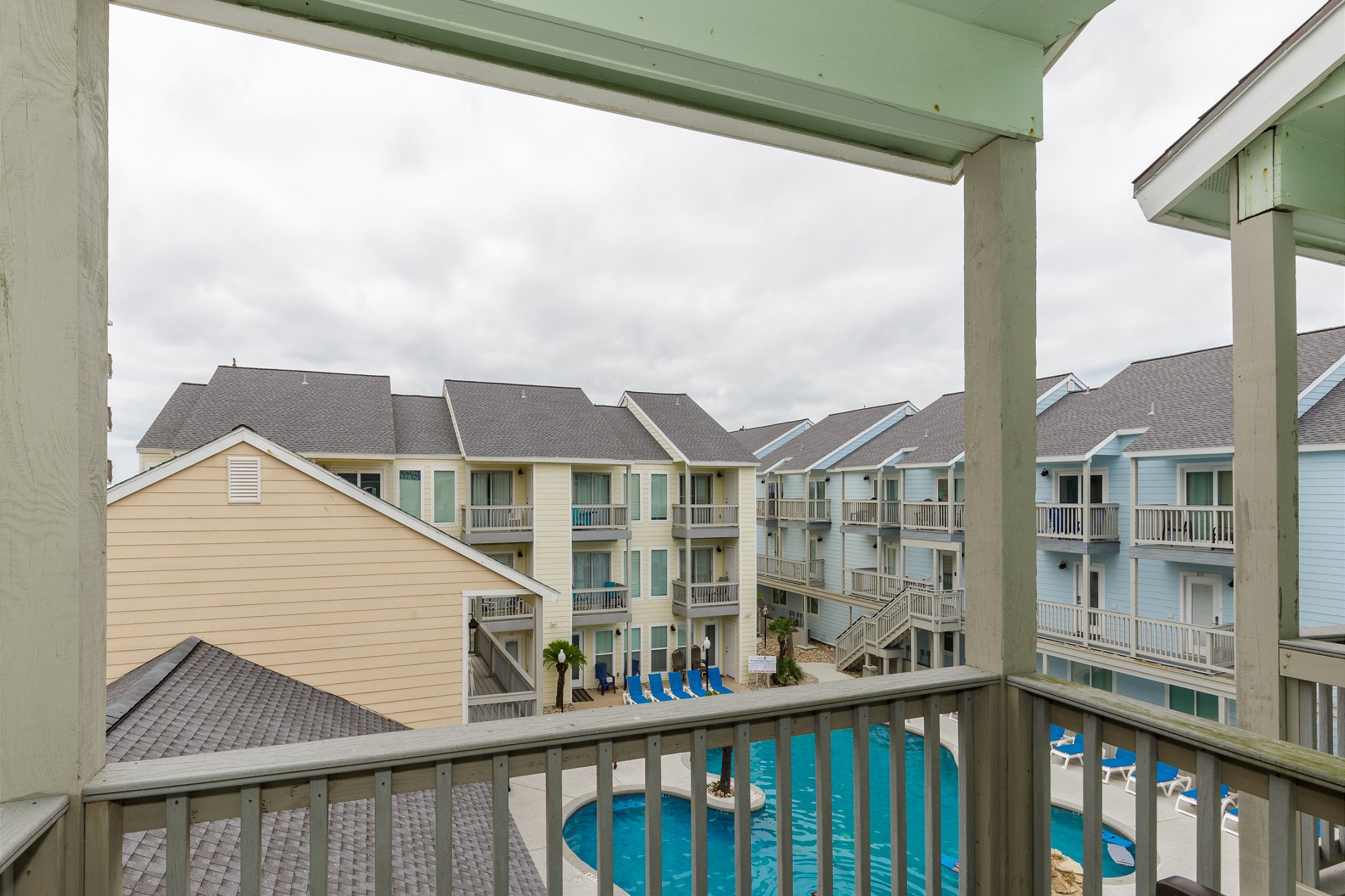 Balcony view of the pool from the front entrance 