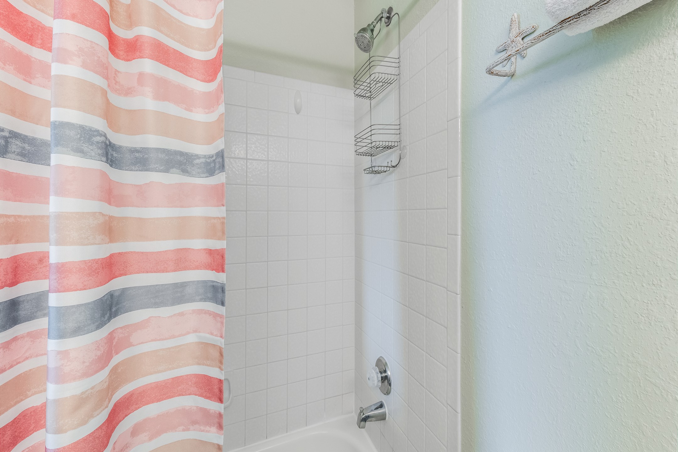 Guest bathroom with tub/shower combo