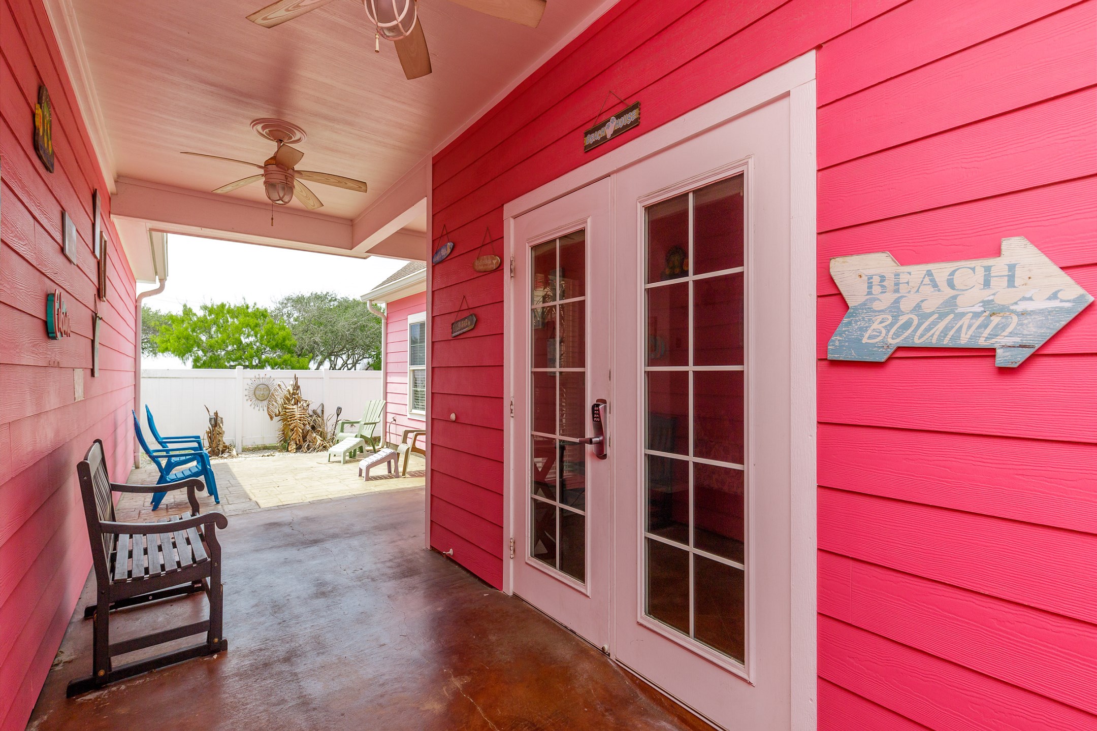 Cabana Flamingo TMRQ203K