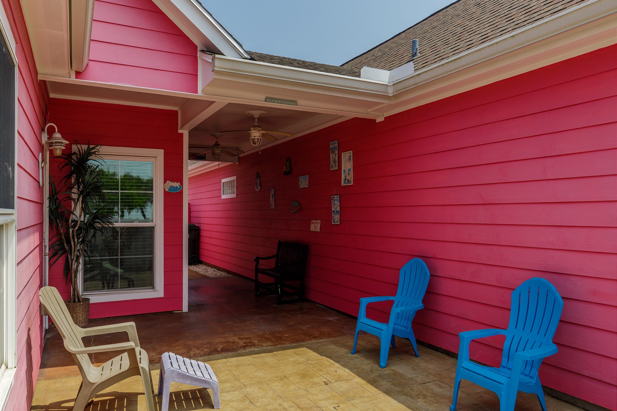 Patio area for you and your guests to enjoy