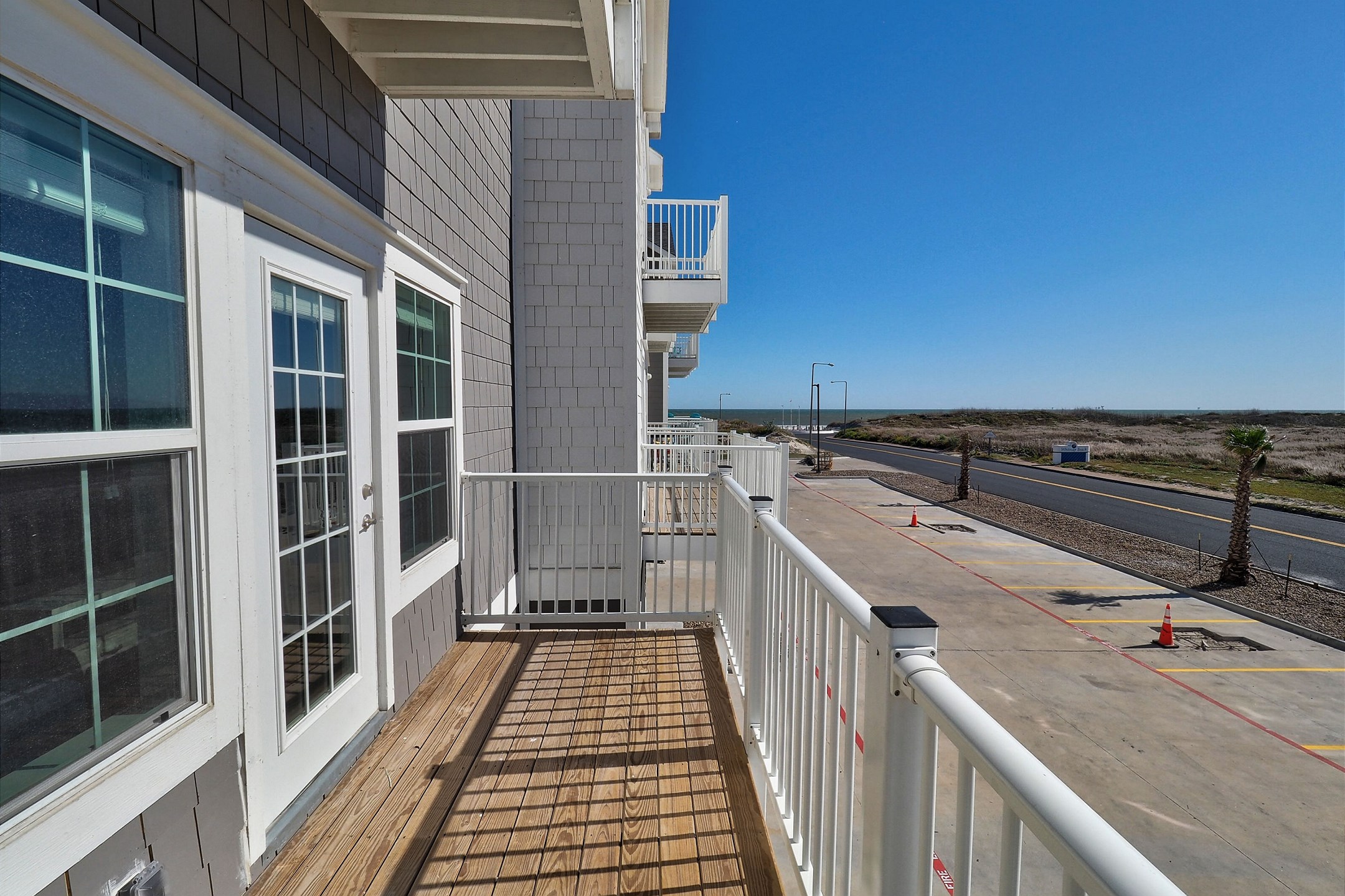 Second floor balcony off the living area