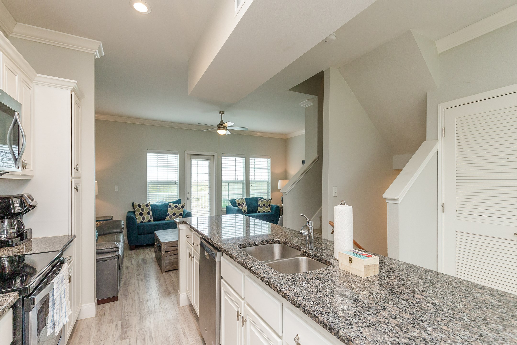 Kitchen area with a large island that gives plenty of space for cooking 