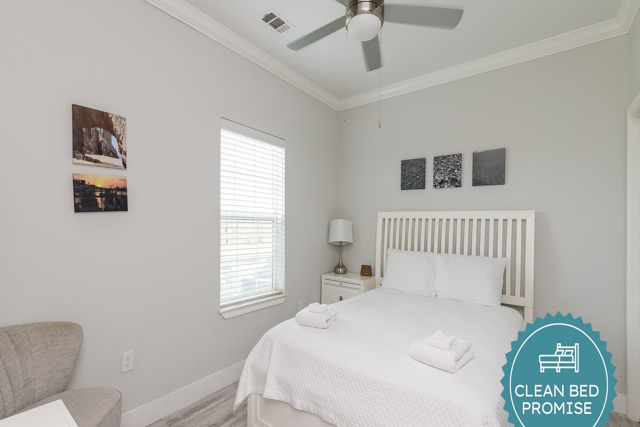 Bedroom on first floor with queen size bed