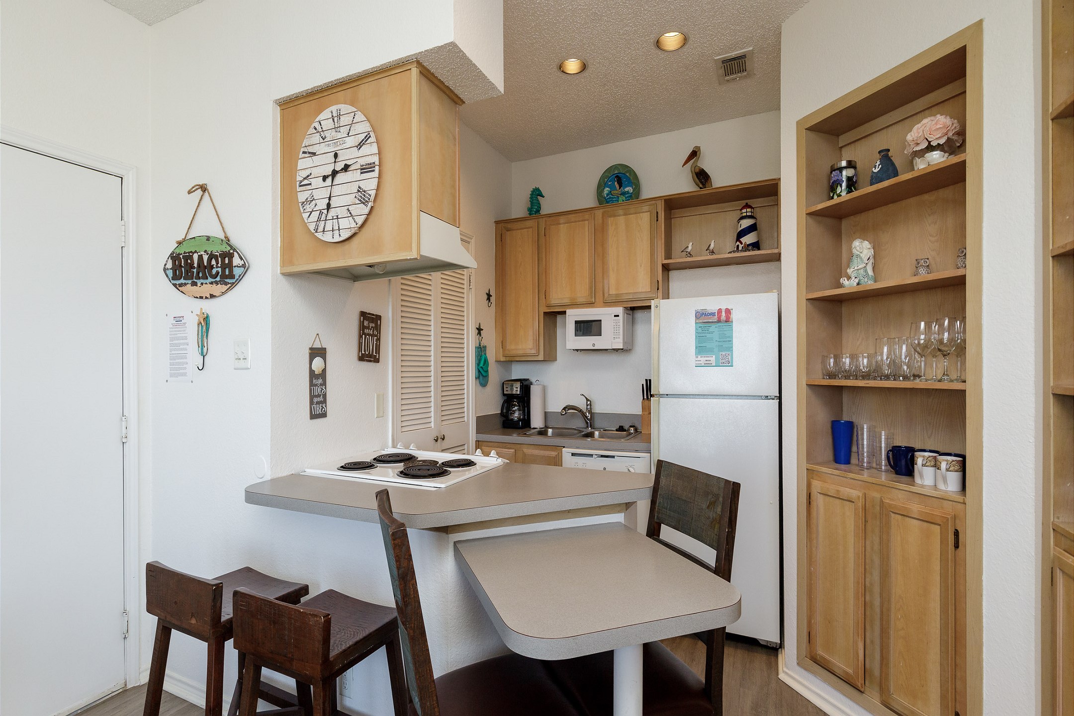 Breakfast bar and nook with seating for four