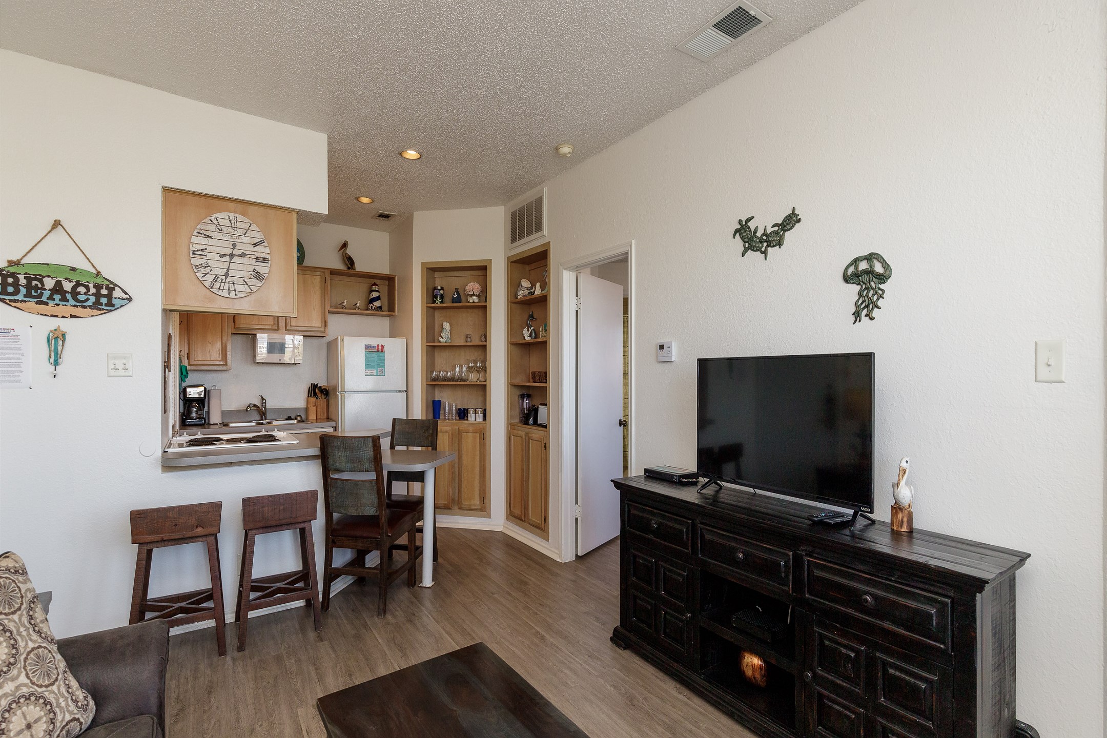 Take advantage of the added luxury of more space and privacy than any hotel could offer