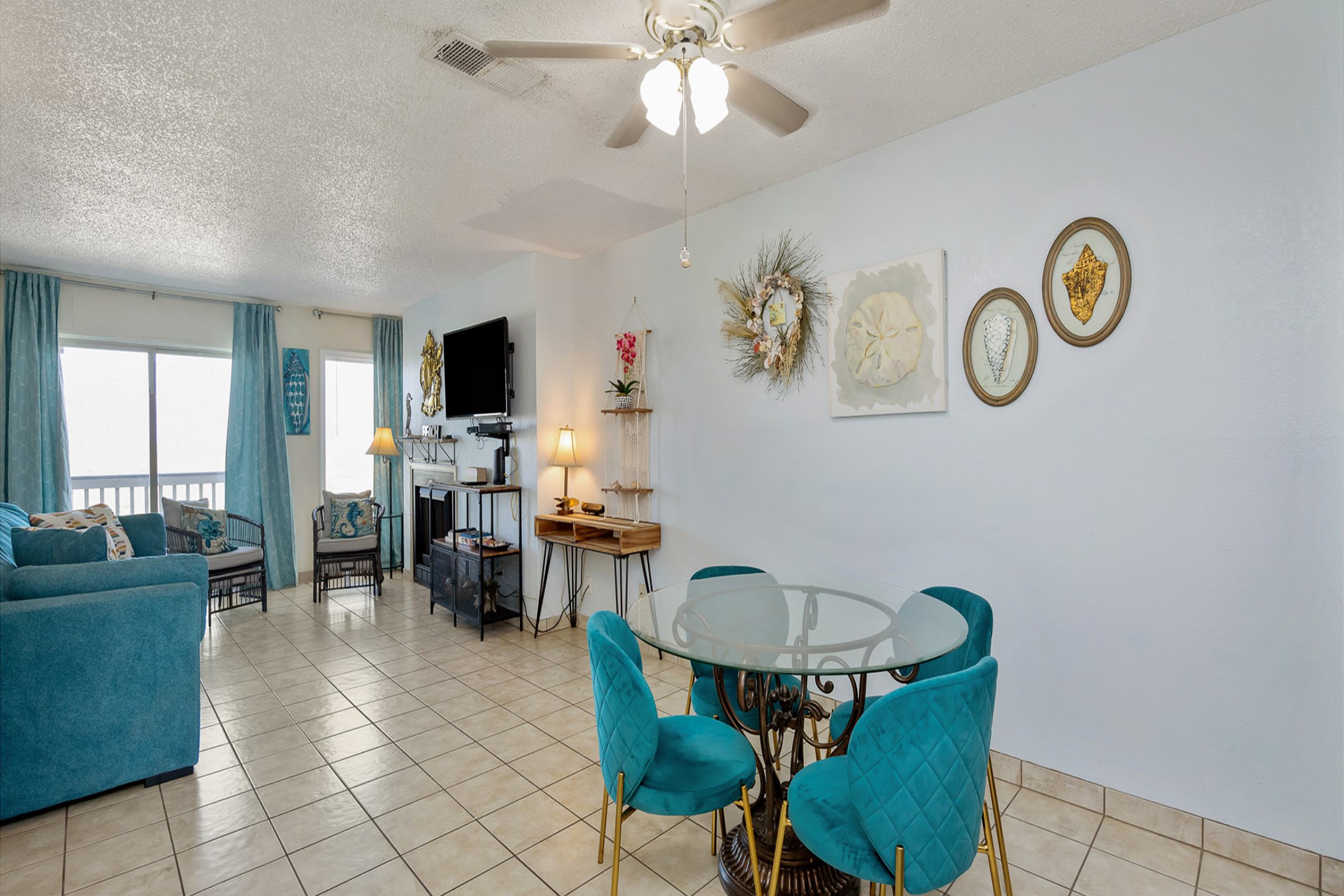 Dining area just off the kitchen