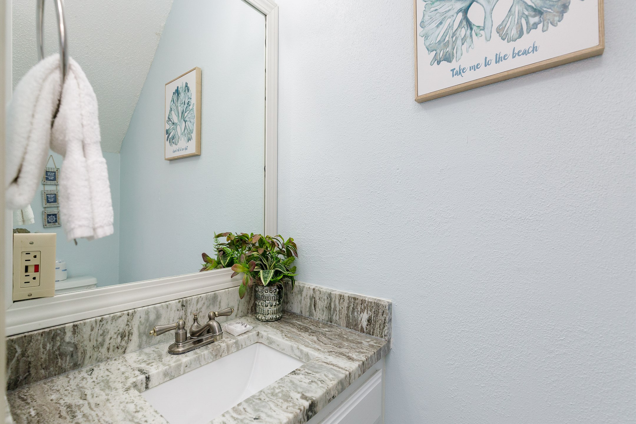 Half bathroom on the first floor