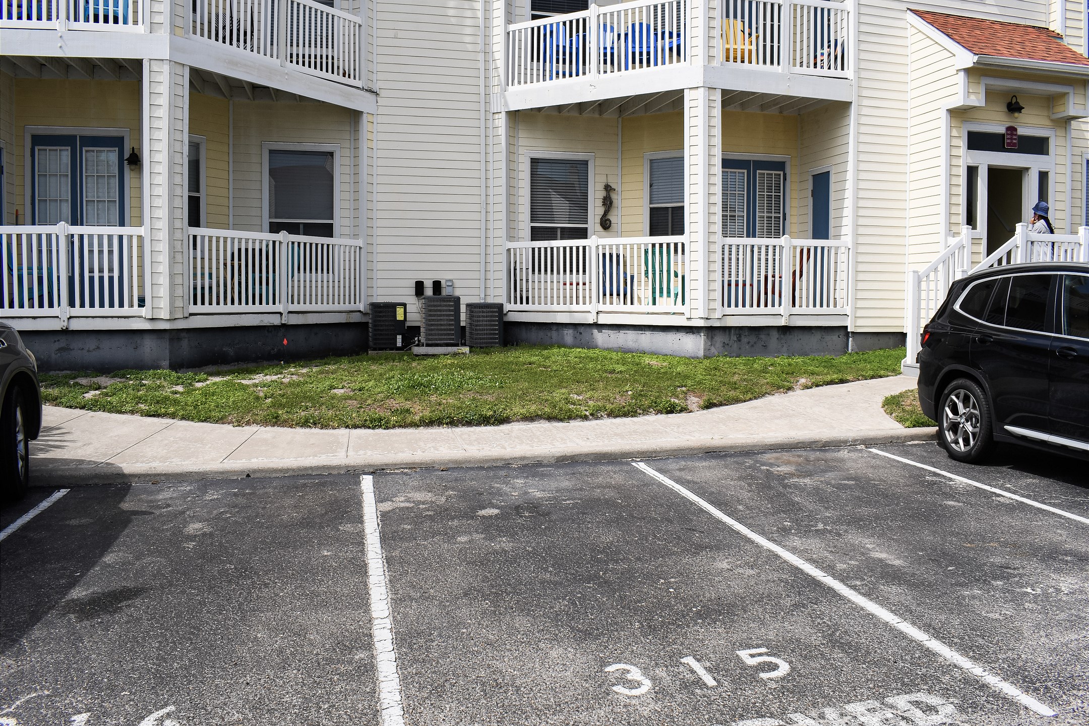 One reserved parking spot, additional parking for guests throughout the complex 