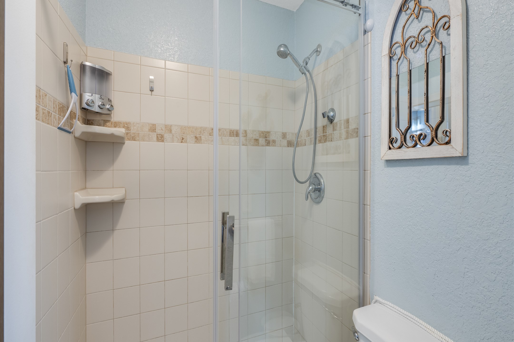 Hummingbird Retreat CMH105K | Photo 15