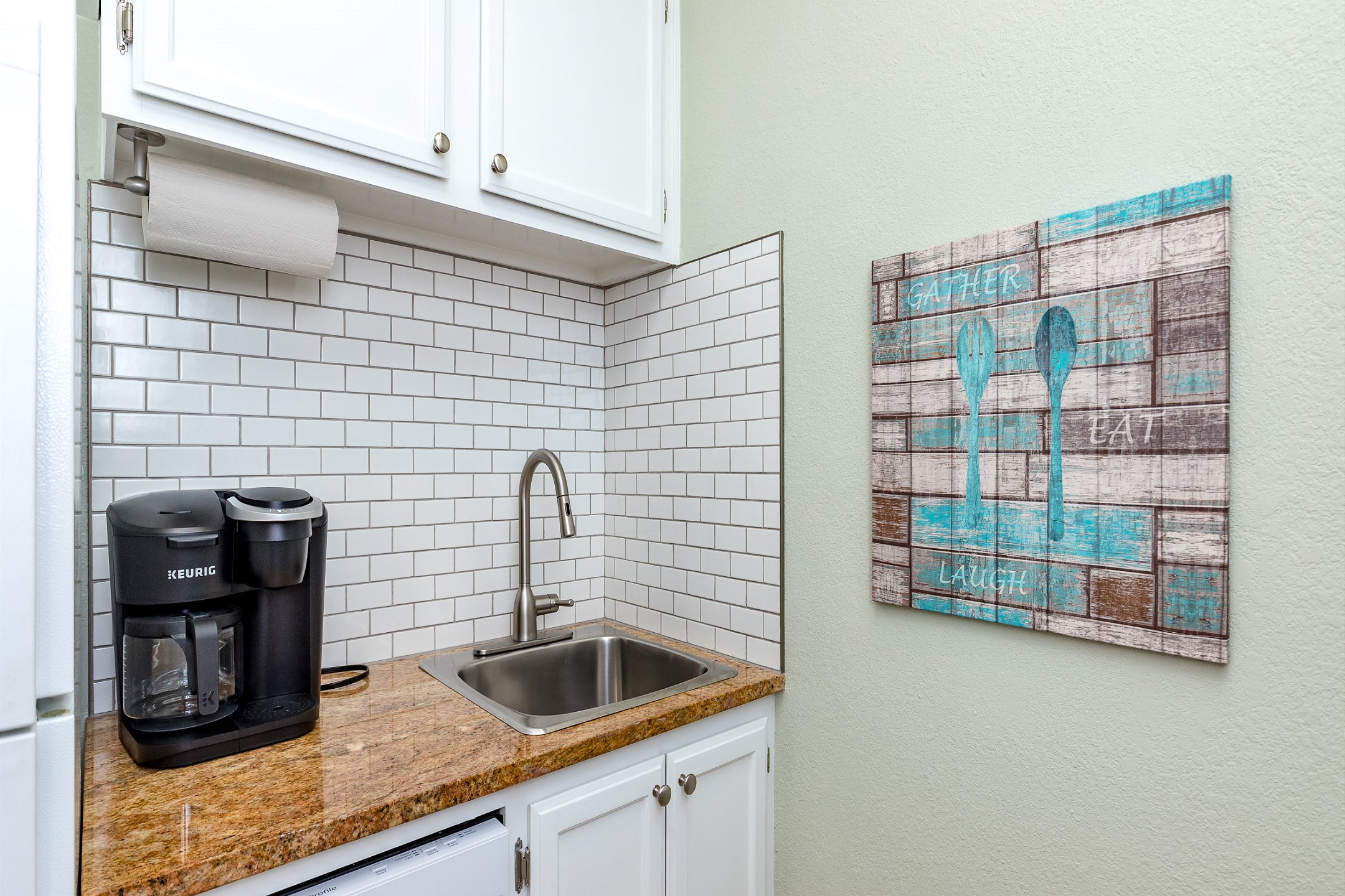 Kitchen area with coffee maker for both ground or Keurig coffee 