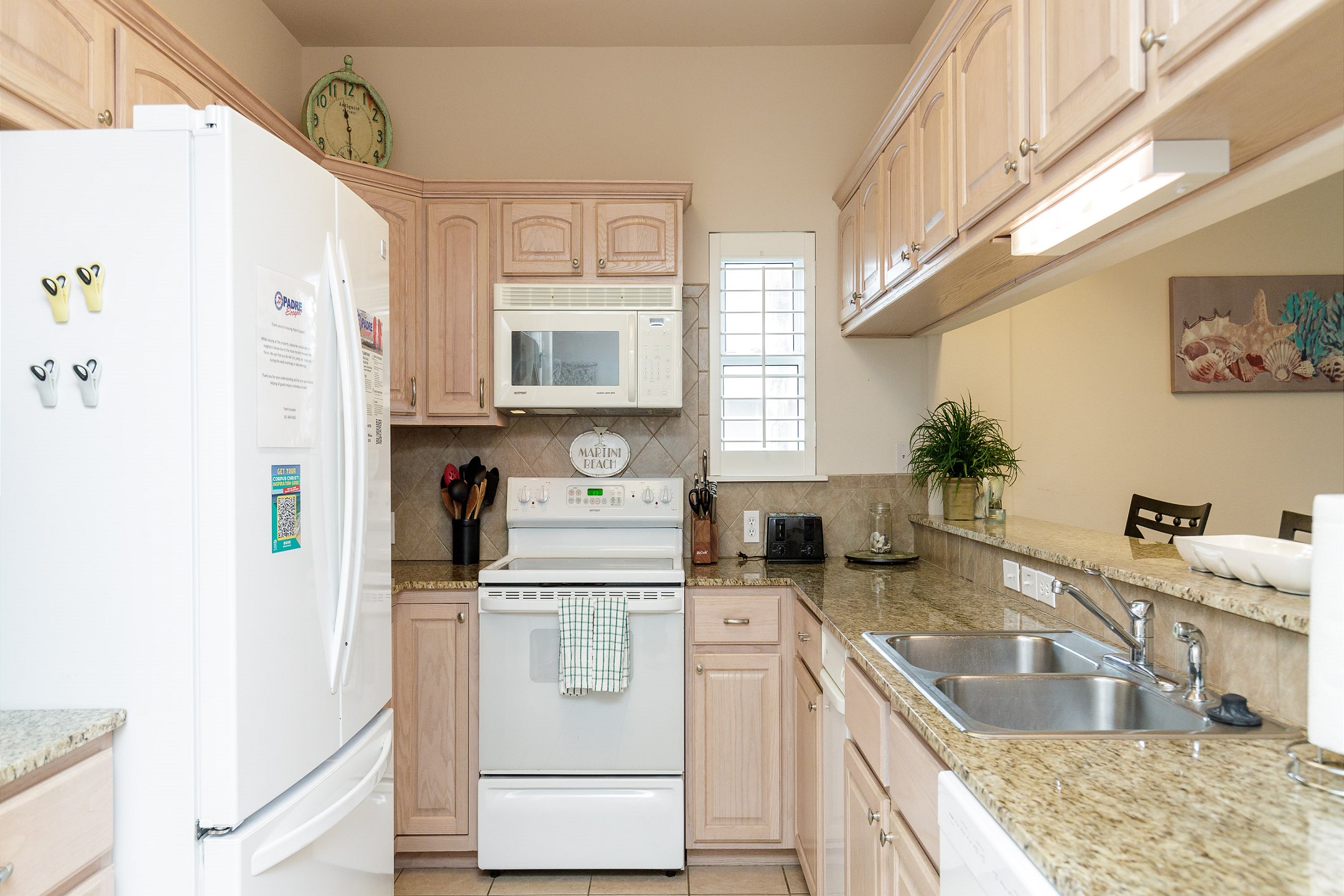 This kitchen is designed for delightful meal preparation during your getaway