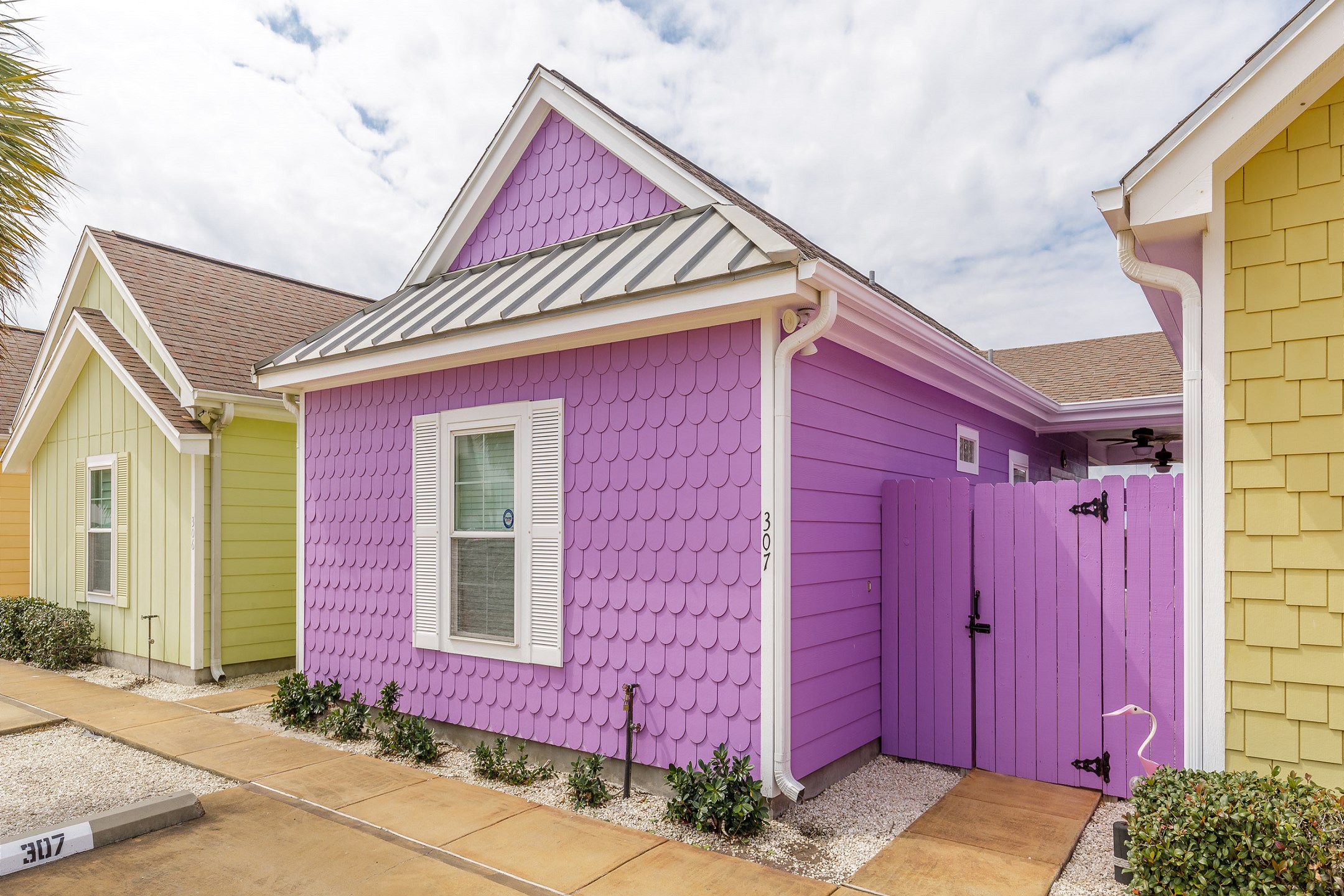 Cabana Breeze TMRQ307K