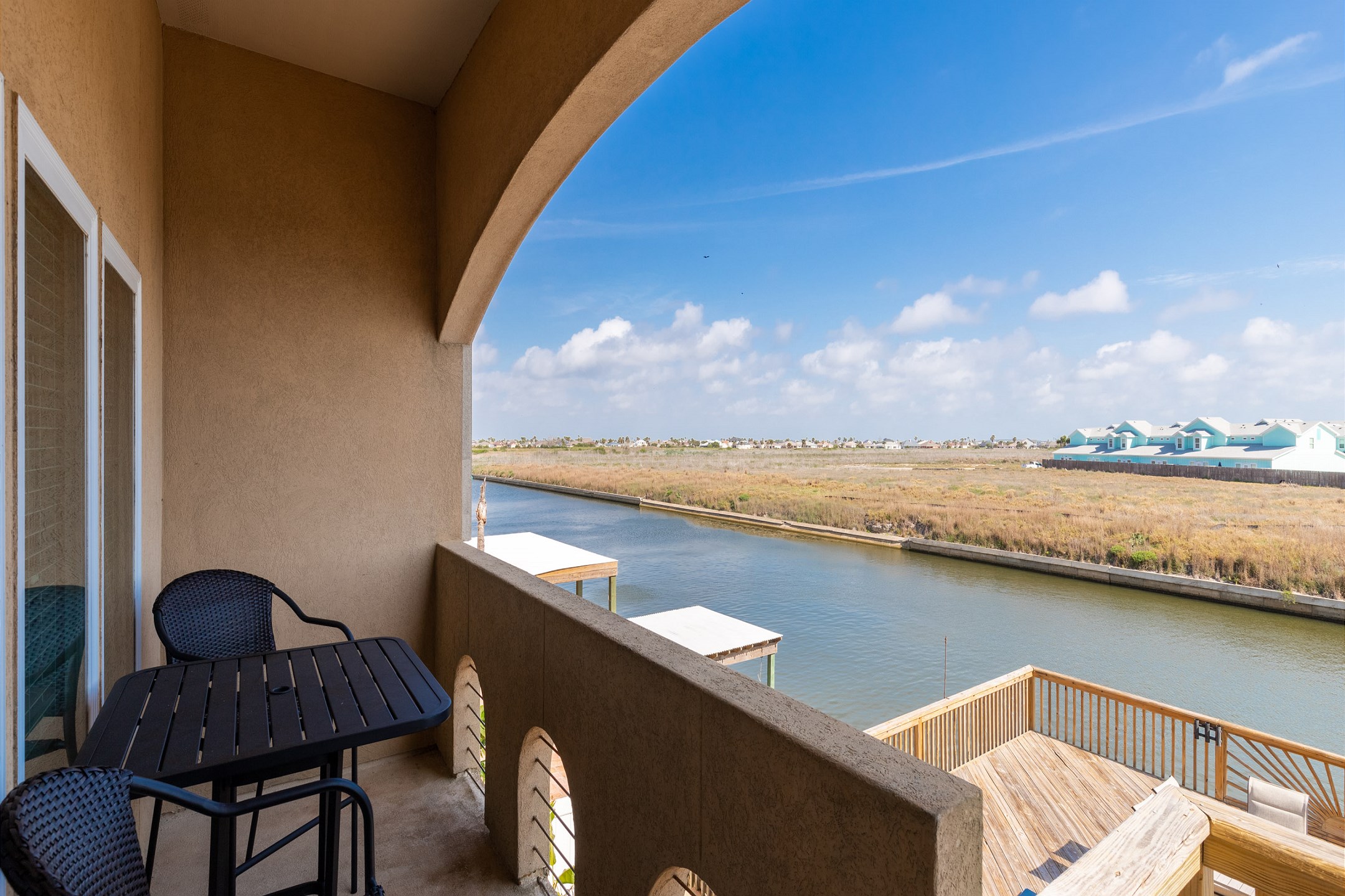 Bait a Line and Wine TEP205K