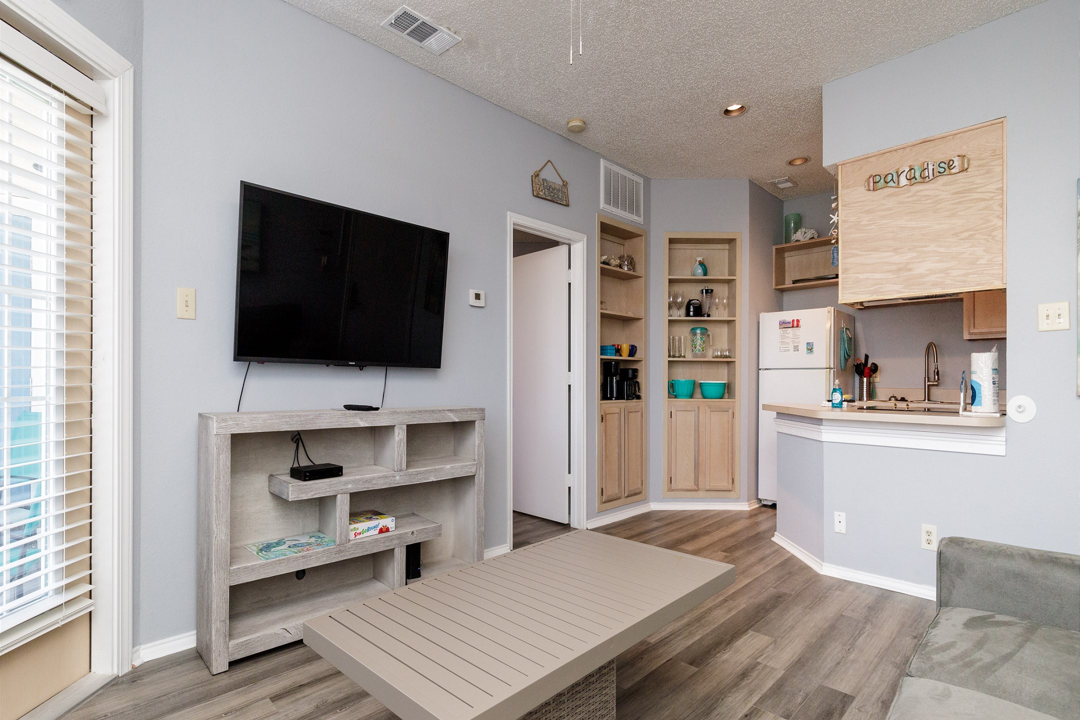 Open concept living area to spend time with the family 