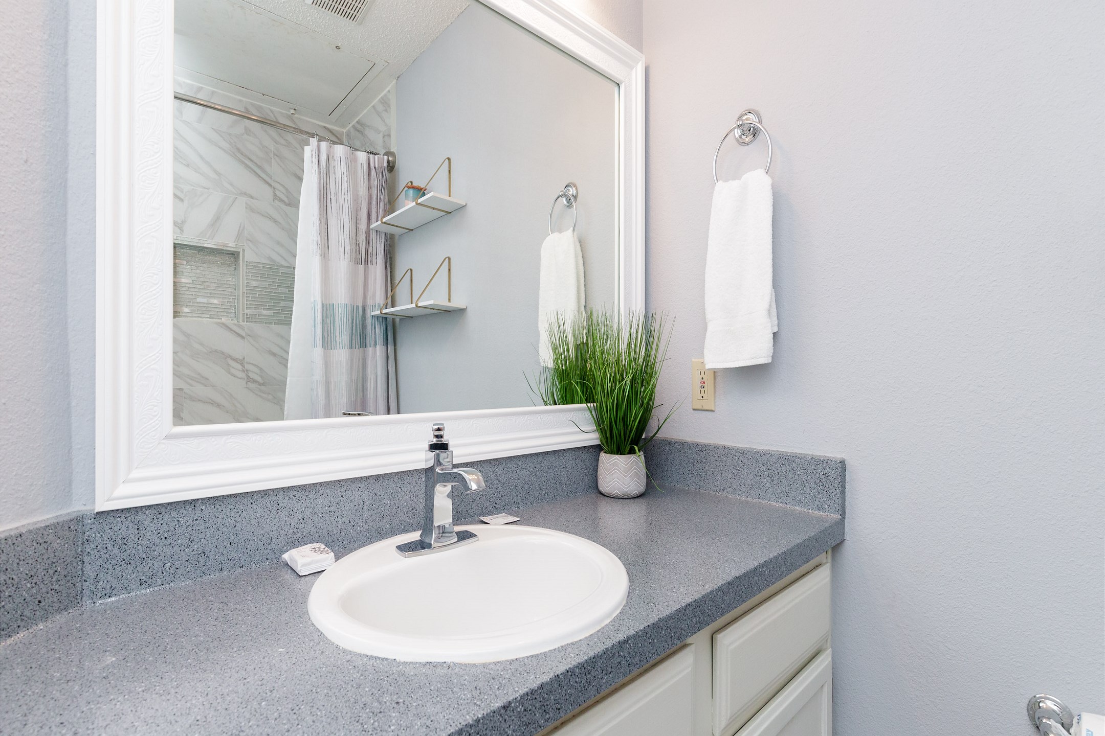 Updated bathroom with tub and shower 