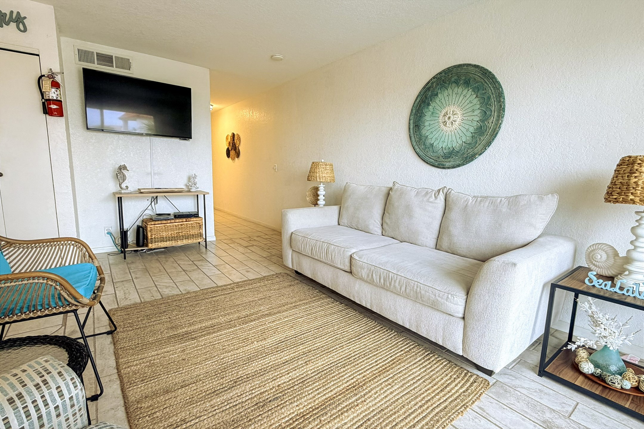 Coastal retreat with comfortable seating and flat screen TV with streaming services 