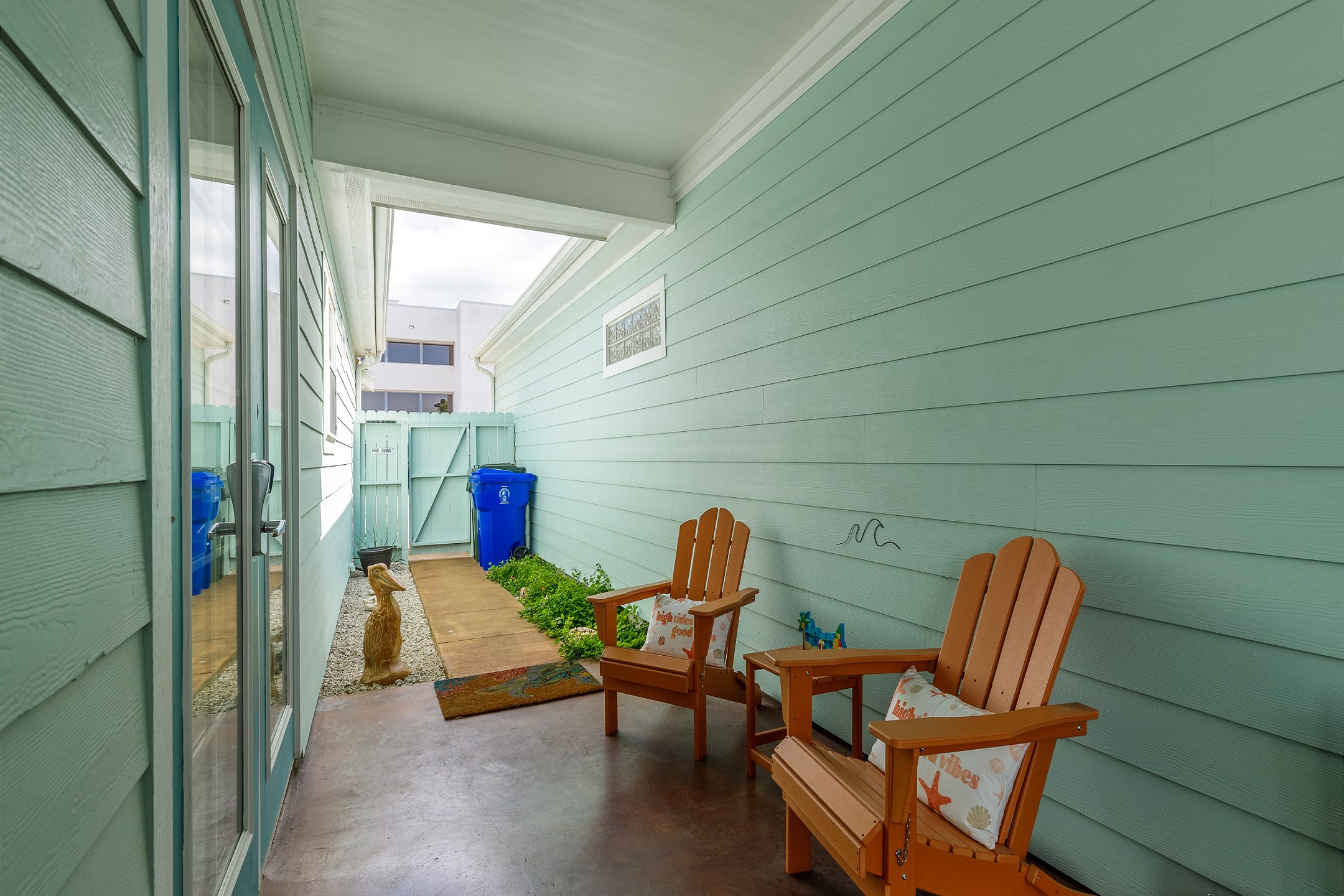 Lovely walkway after you enter through the gate