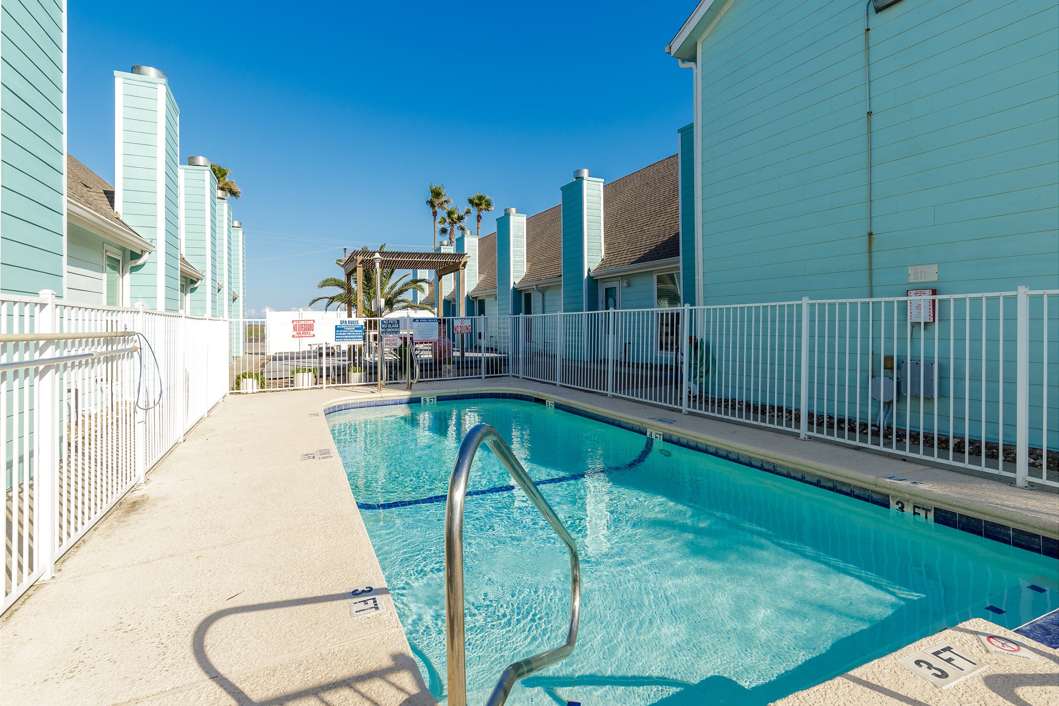 Beautiful pool to enjoy on your vacation