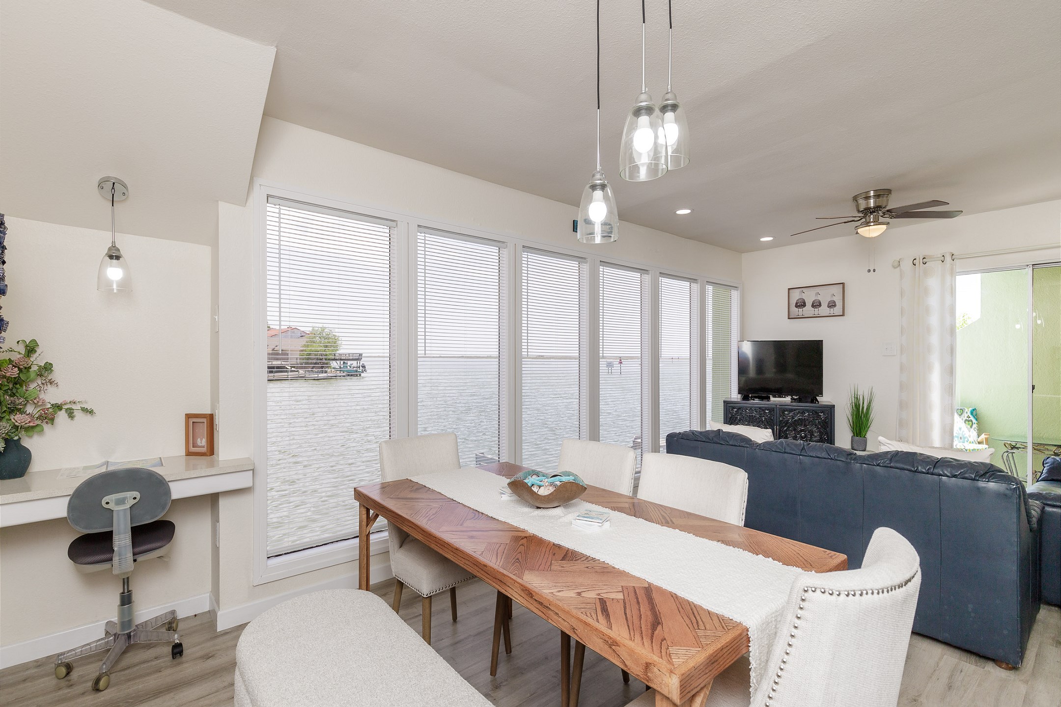 Great space to enjoy time with loved ones and enjoy the views of the canal through the large windows