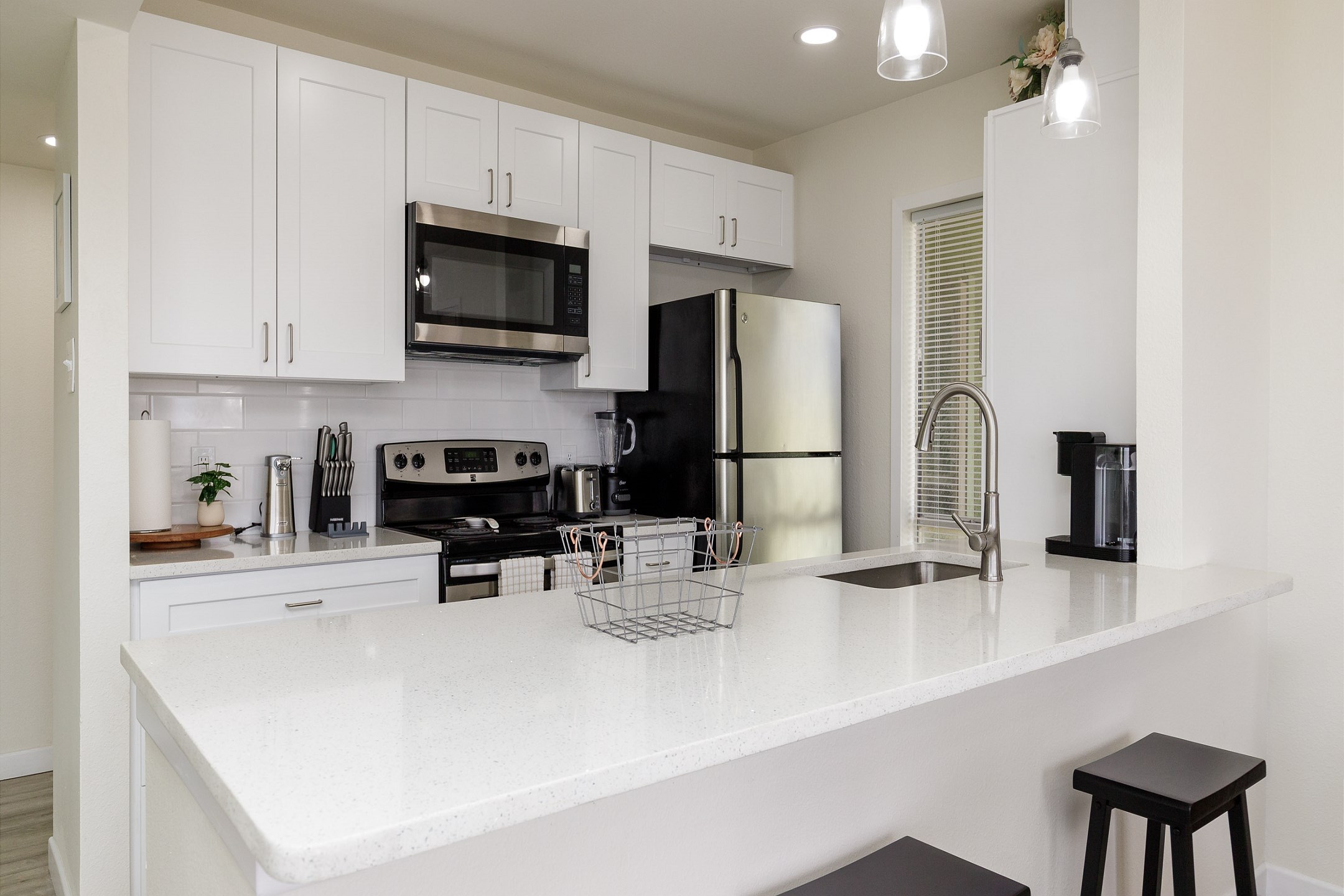 Coastal Den CPV130K 3