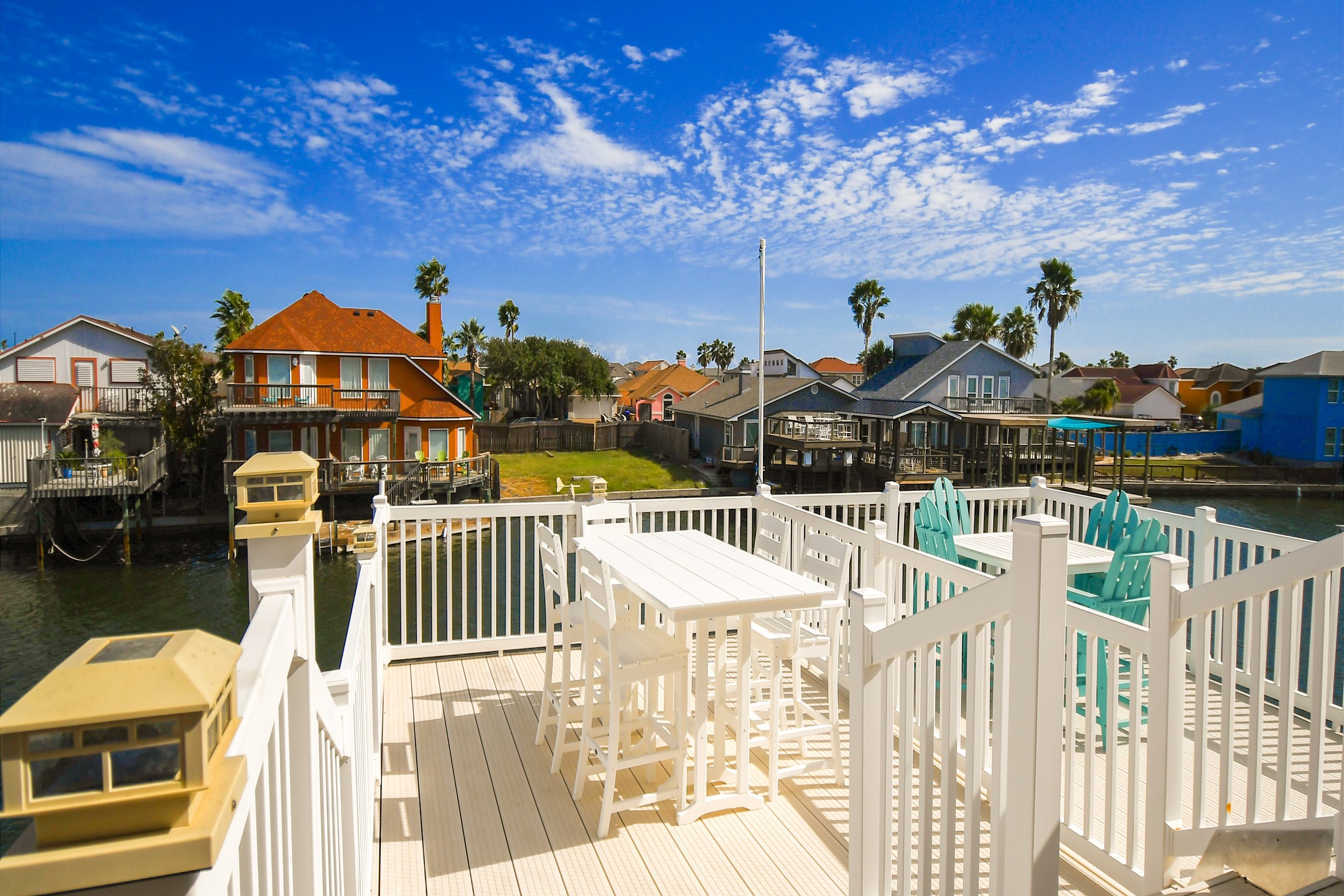 Large deck to enjoy the Texas breeze while viewing the canal waters 