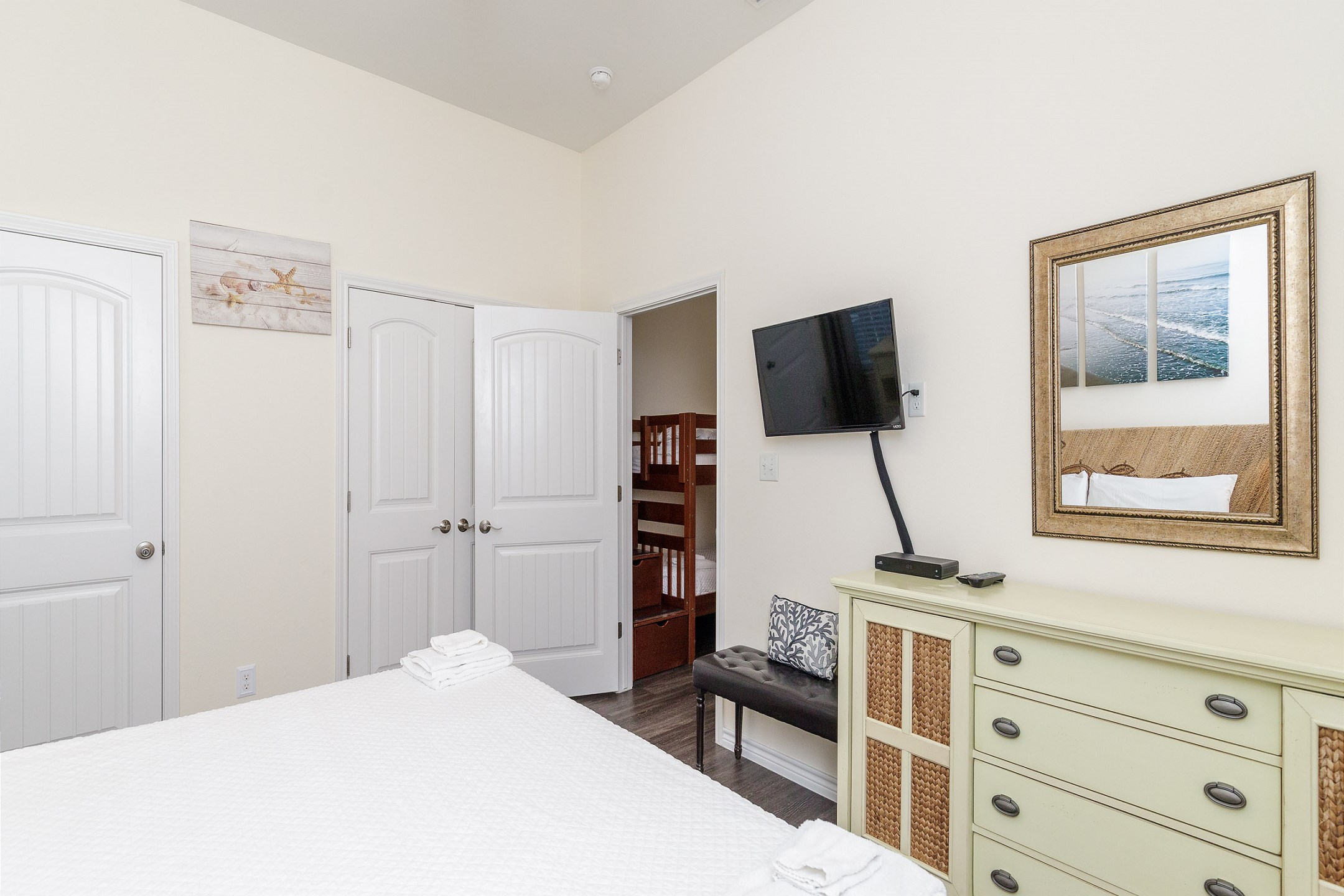 Share endless beach days and dreamy nights in your king-size bed