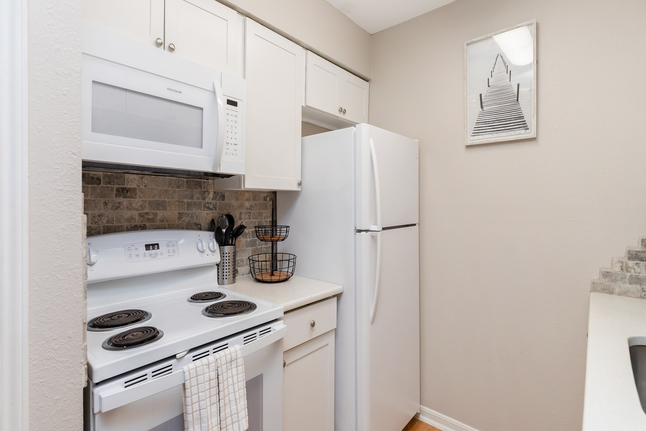 Fully equipped kitchen with everything you need to cook on vacation