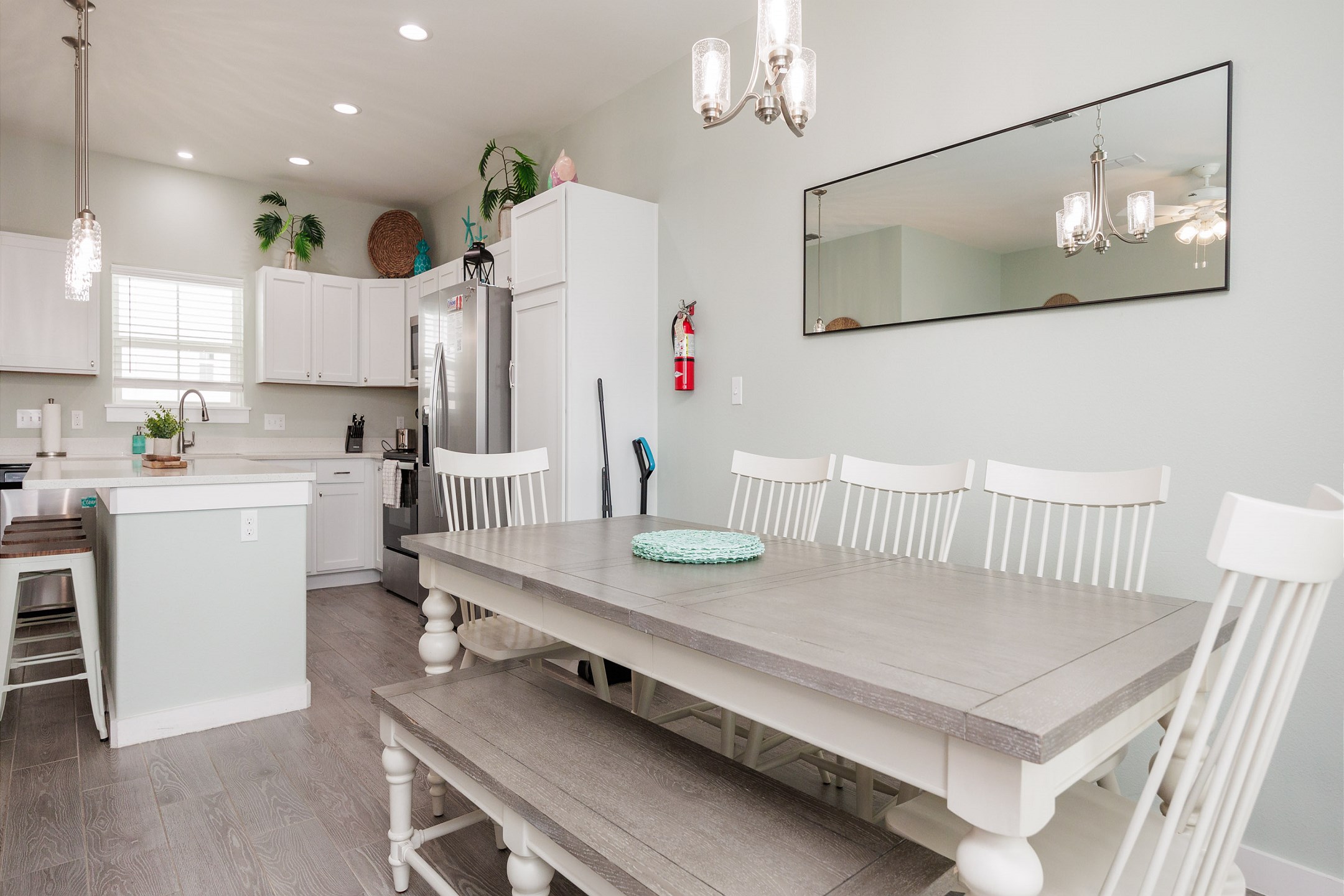 Airy and bright dining area with easy access to the kitchen