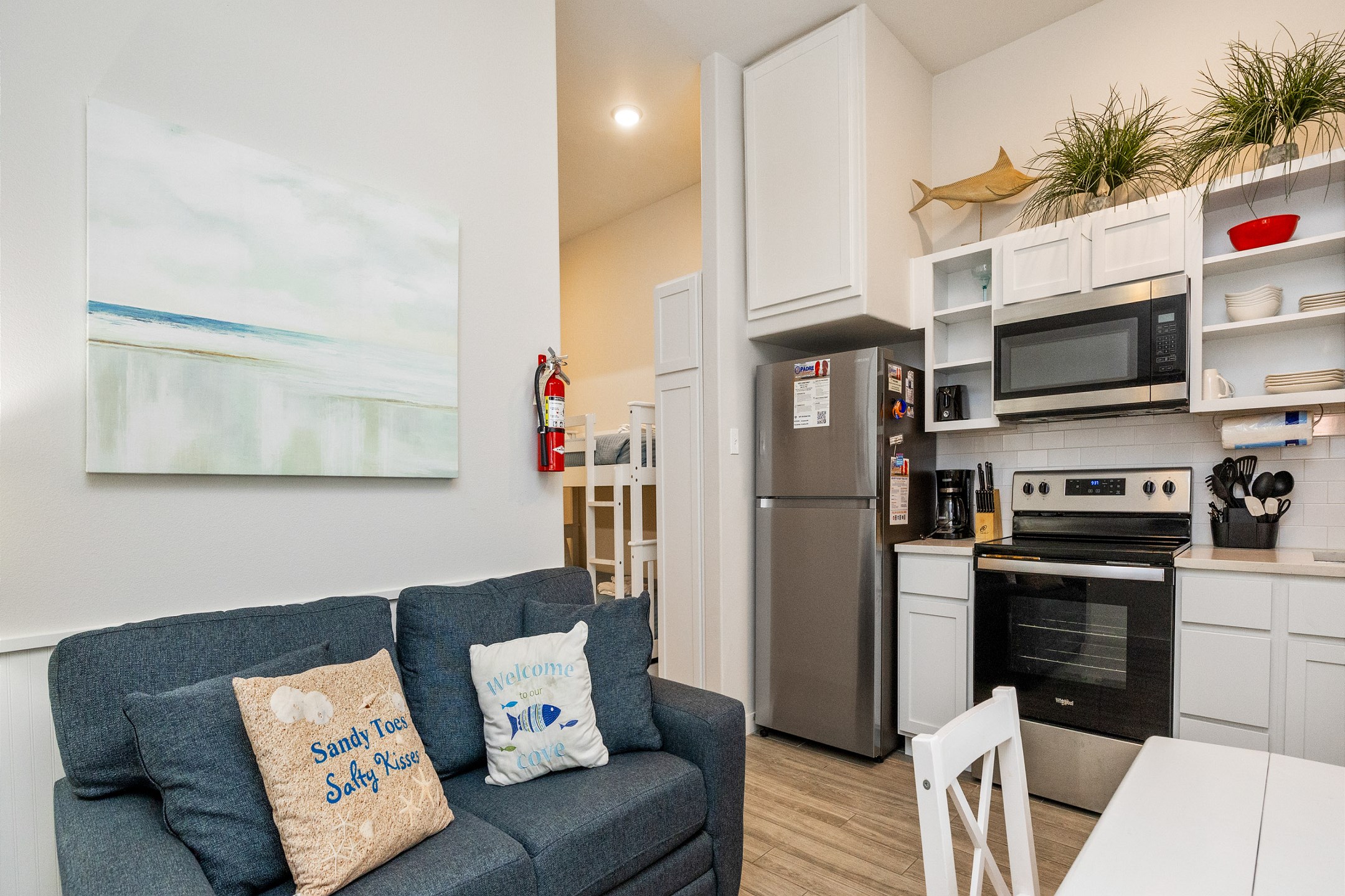 Aruba Bay Resort - Hang Ten Hangout D104