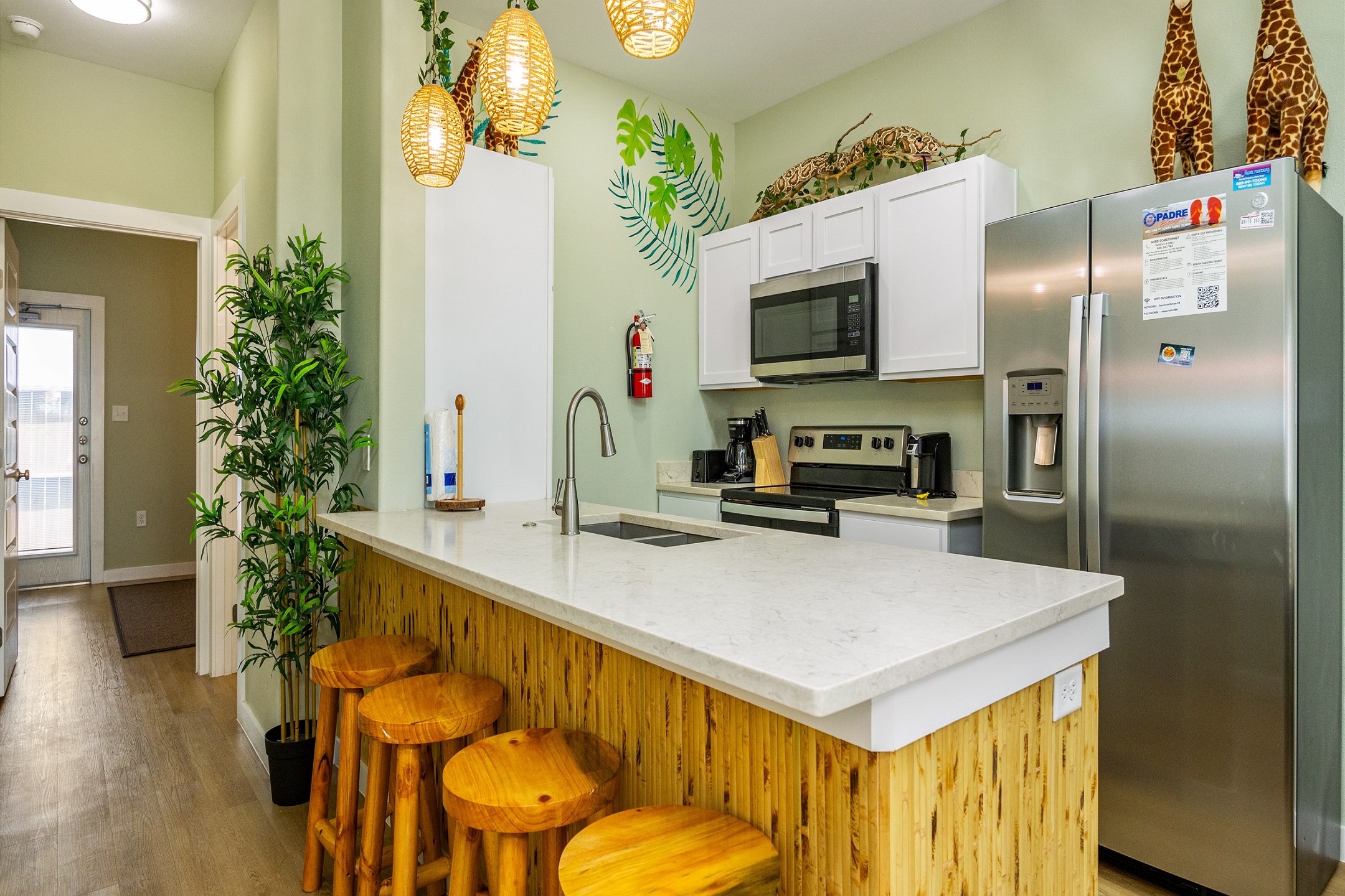 Smugglers Cove - Surfari TSPC914 3