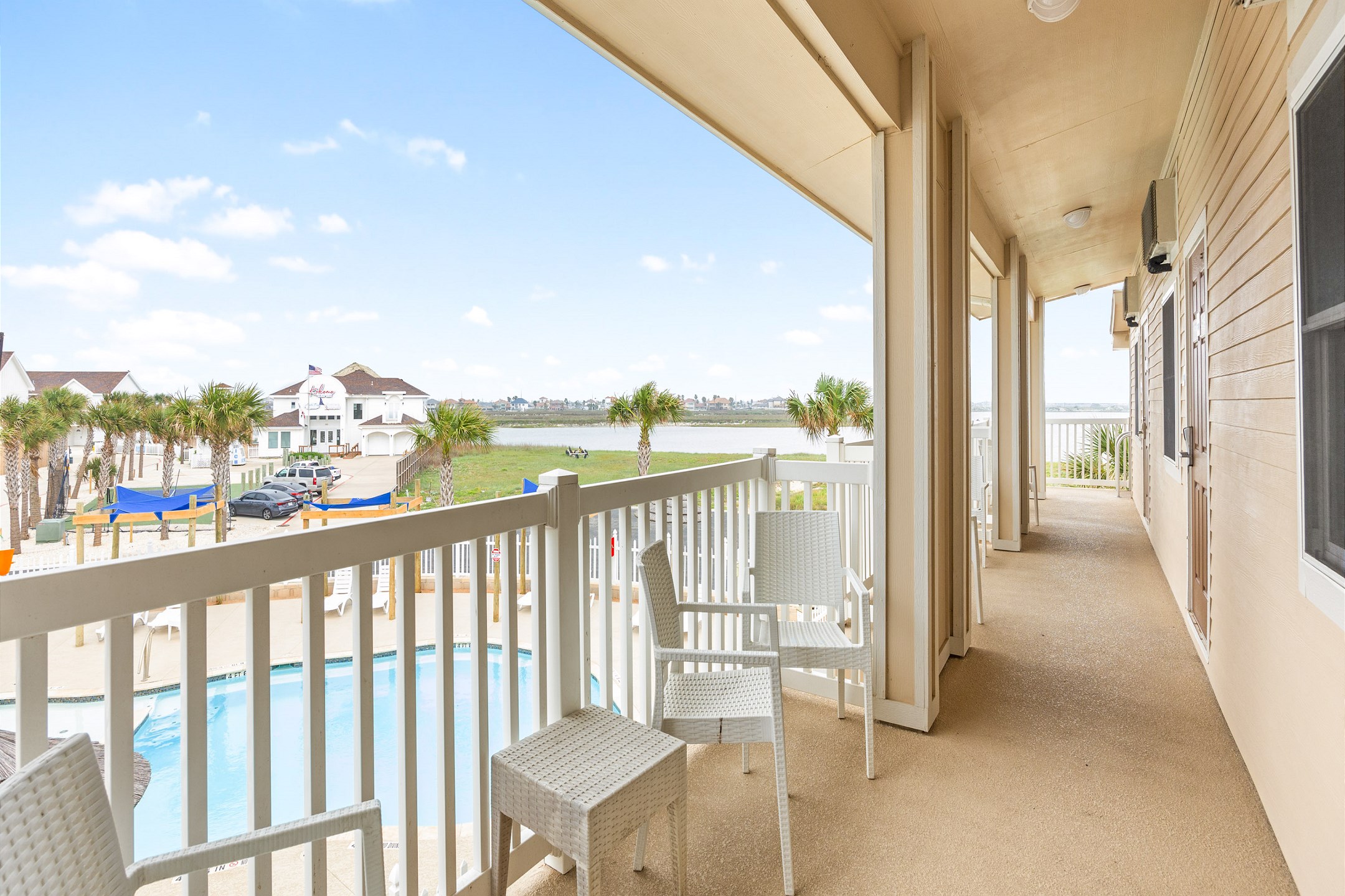 Featured Property Aruba Bay Resort - A Day In Paradise D203