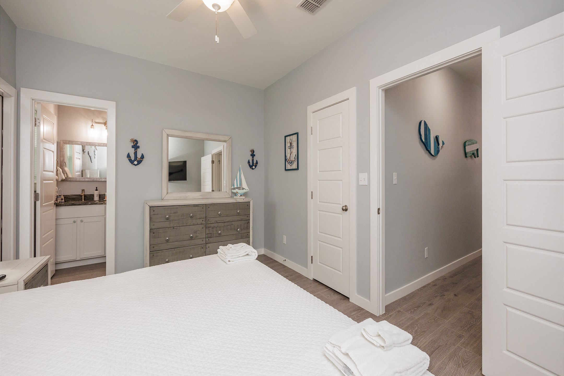 Master bedroom on the first floor with king size bed, private bathroom and flat screen TV