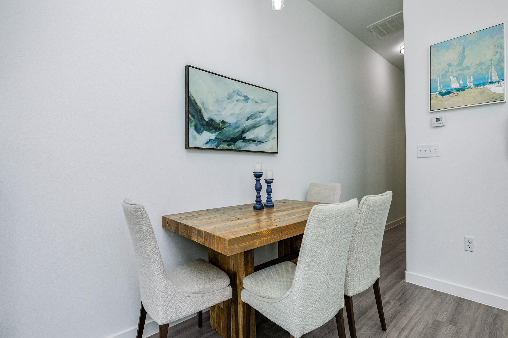 Sea-inspired decor in the elegant dining space