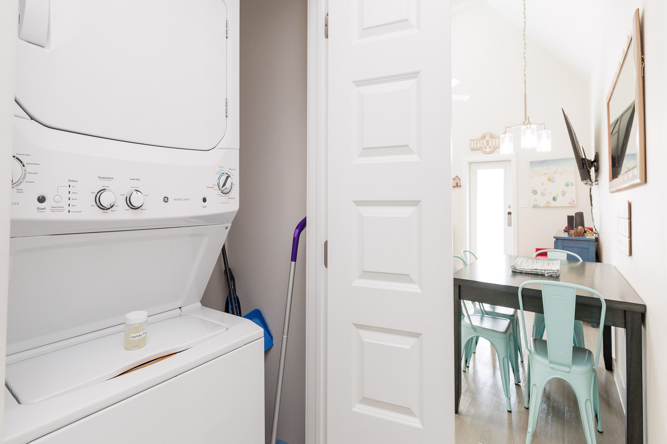 Washer / dryer located in hallway closet 