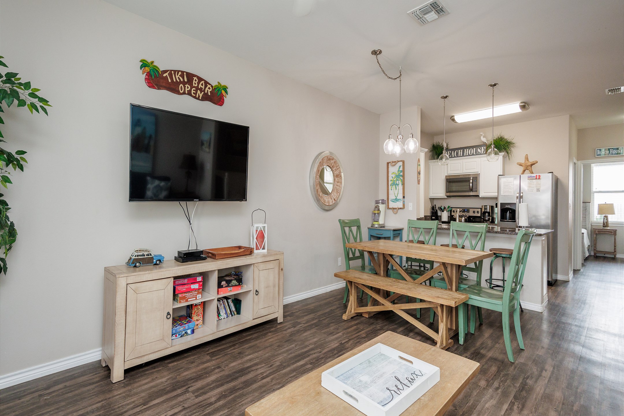 Cozy open concept living, dining and kitchen area 