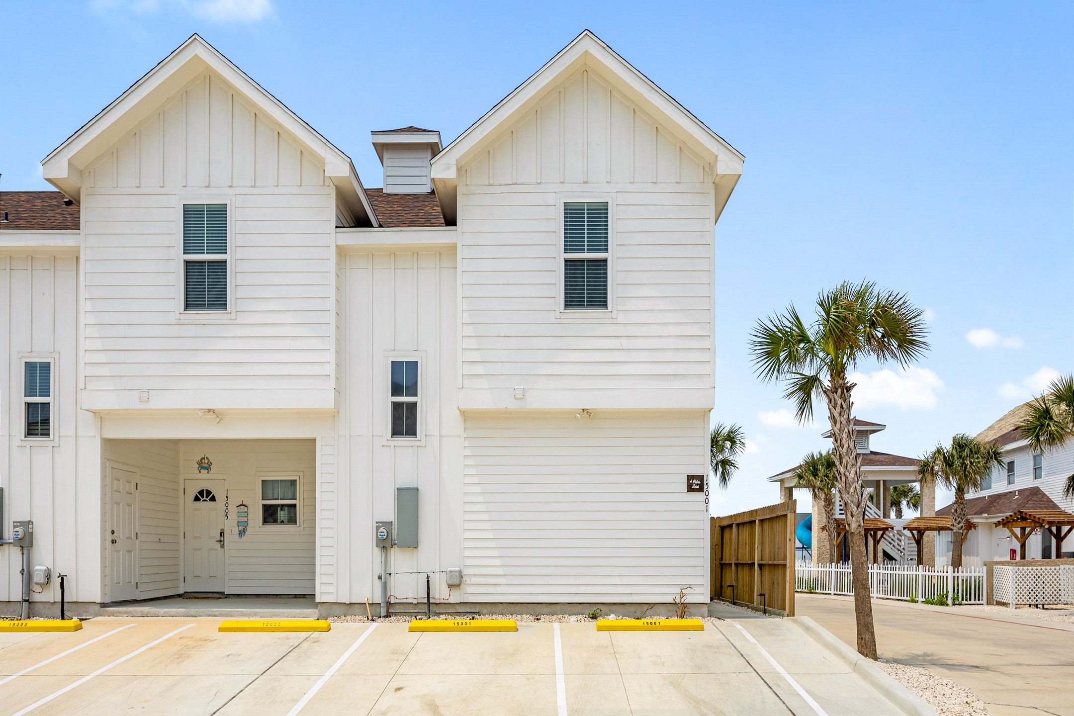 Welcome to 4 Palms Point at Aruba Bay Resort. 
