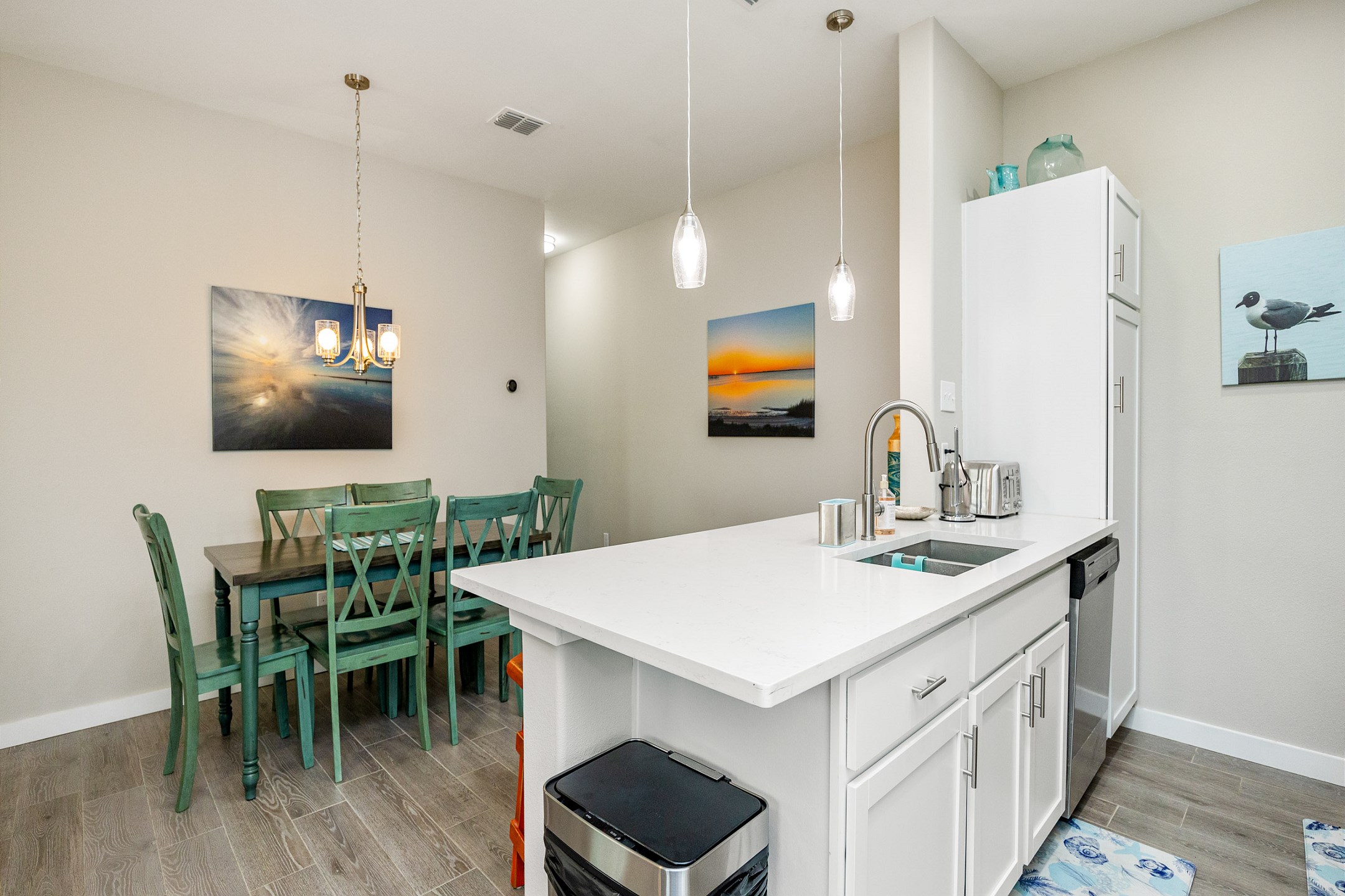 Open concept kitchen and dining area