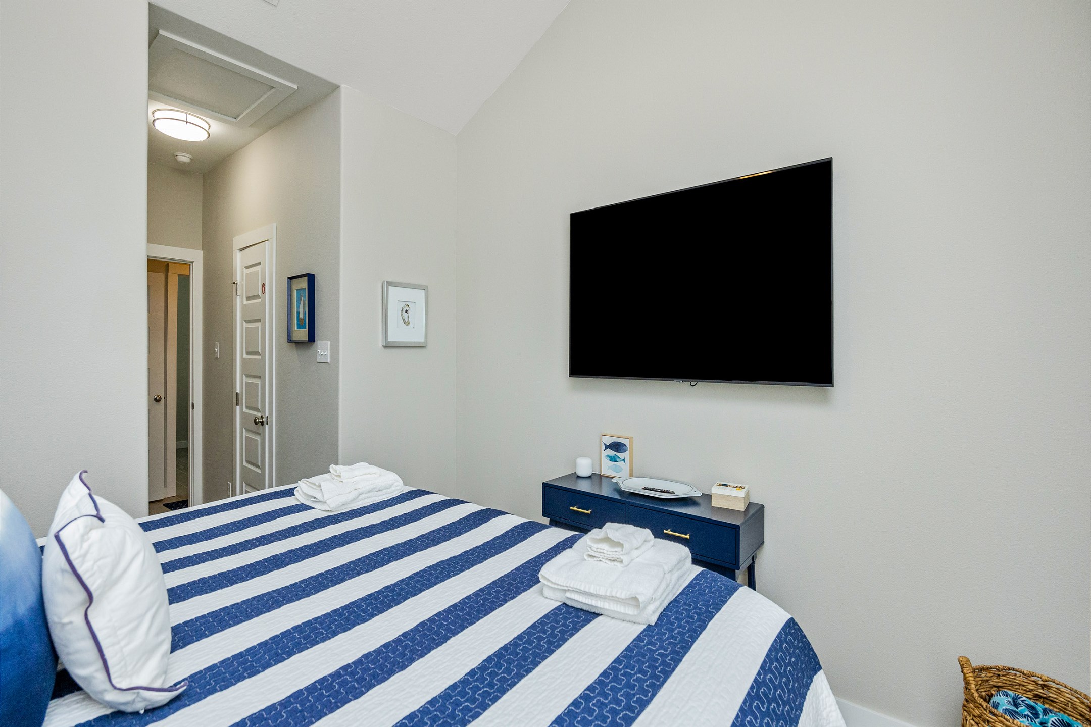 With soothing colors throughout, this is the perfect retreat to relax and recharge after a day of beachside adventures.