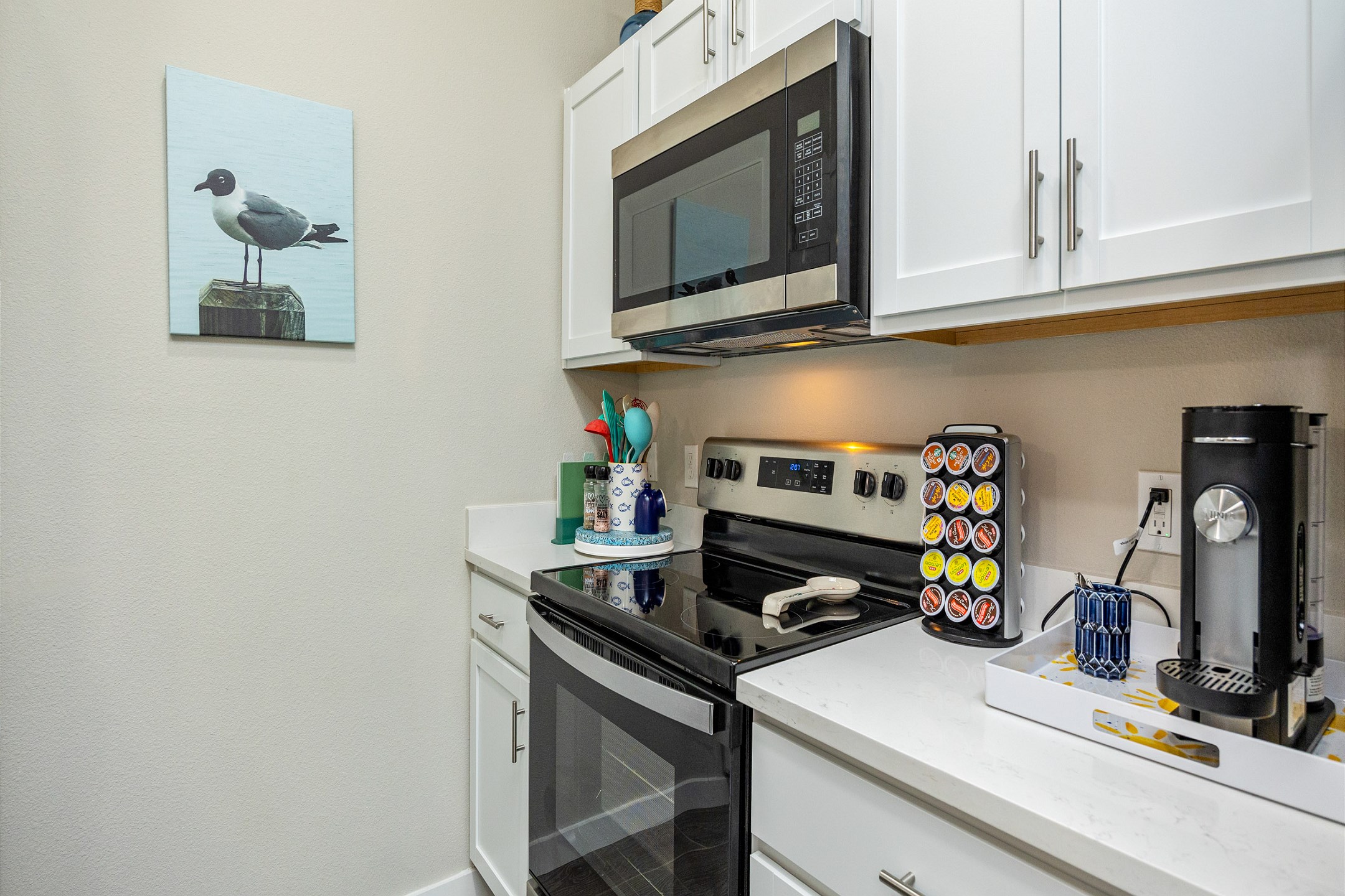 The well-equipped kitchen has everything you need—coffee maker, toaster, and so much more—so you can fuel up for the day or unwind with a homemade meal, island-style.