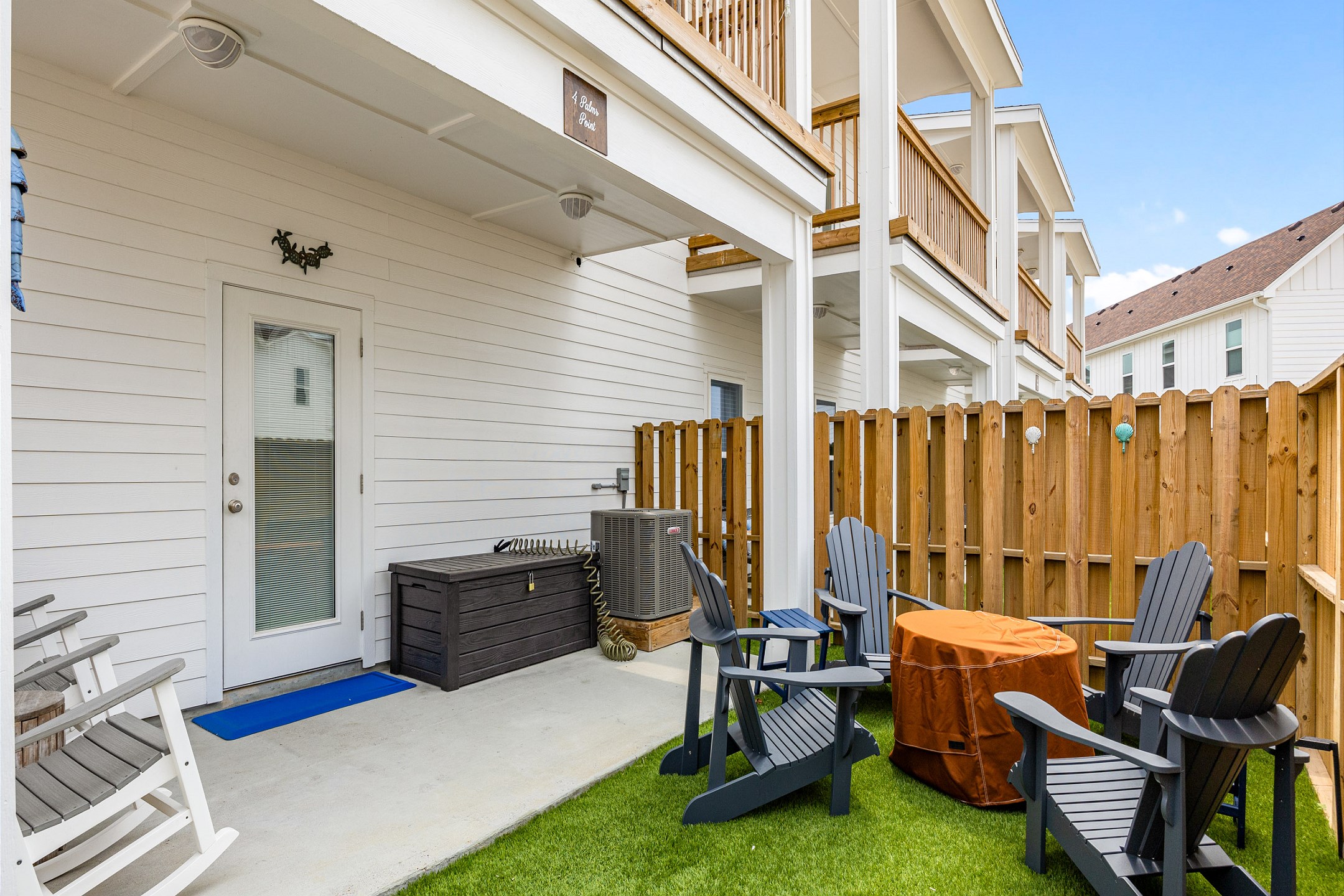 Kick back on your private patio with soft turf grass—an inviting space for you and your loved ones to relax, play, and soak up those vacation vibes together.